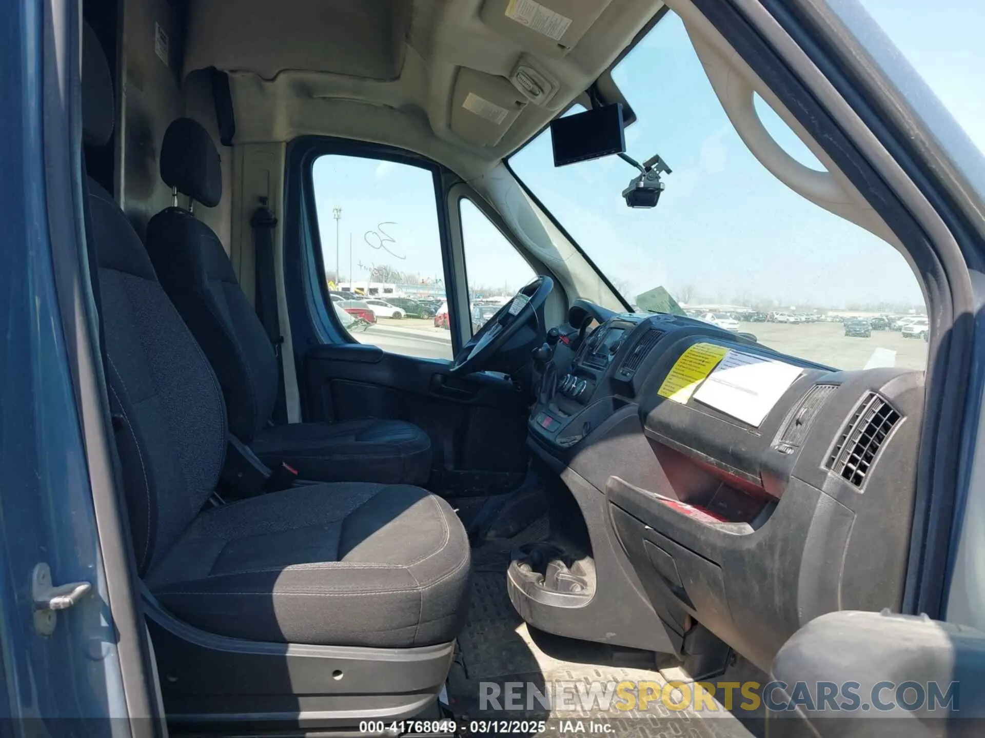 5 Photograph of a damaged car 3C6URVJG6KE564284 RAM PROMASTER 3500 2019
