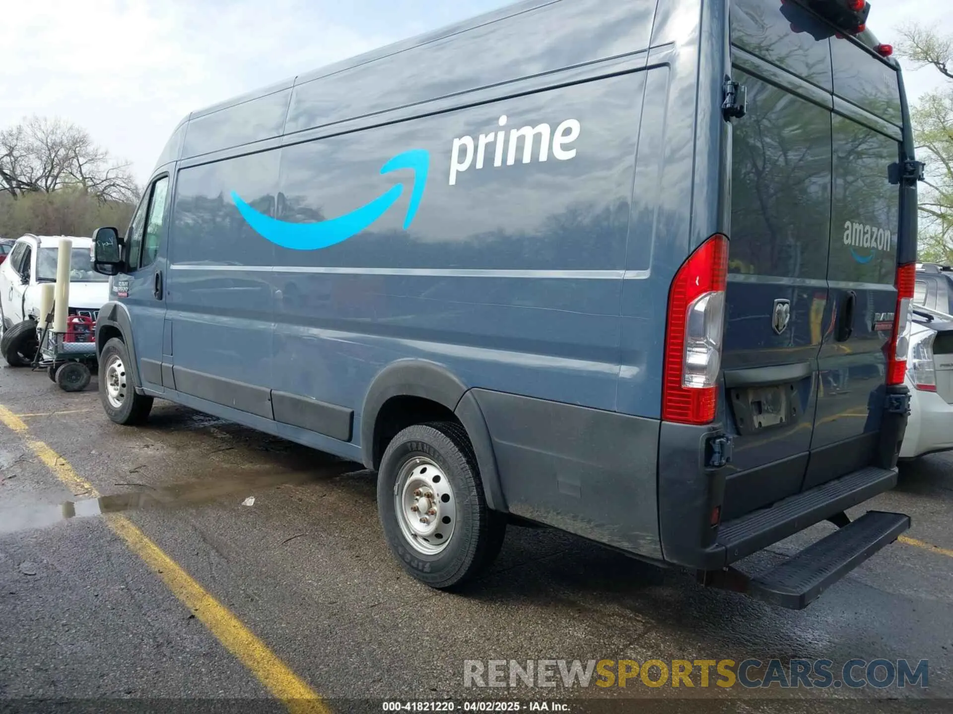 3 Фотография поврежденного автомобиля 3C6URVJG8KE558809 RAM PROMASTER 3500 2019
