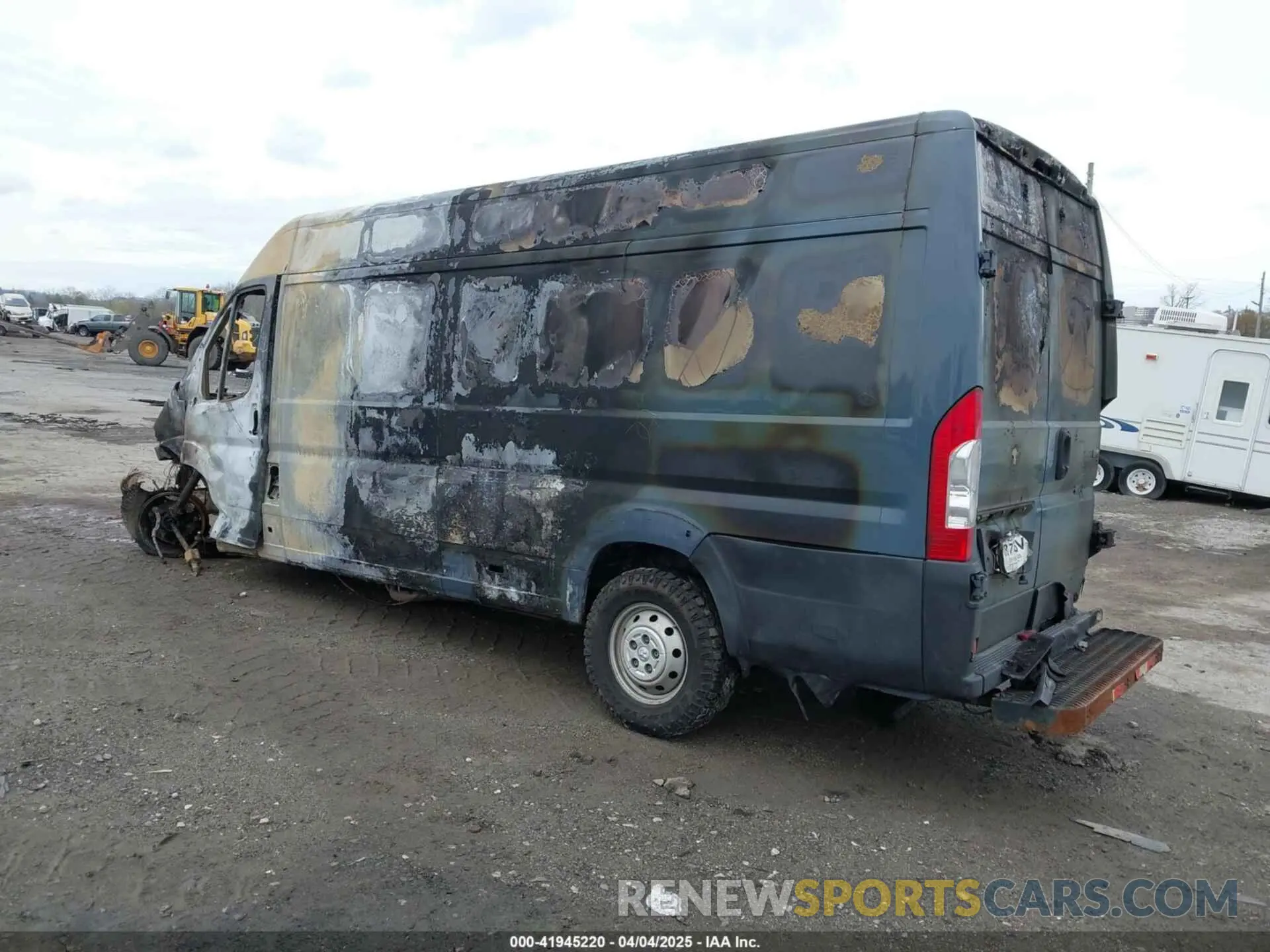 3 Photograph of a damaged car 3C6URVJG8LE124939 RAM PROMASTER 3500 2020