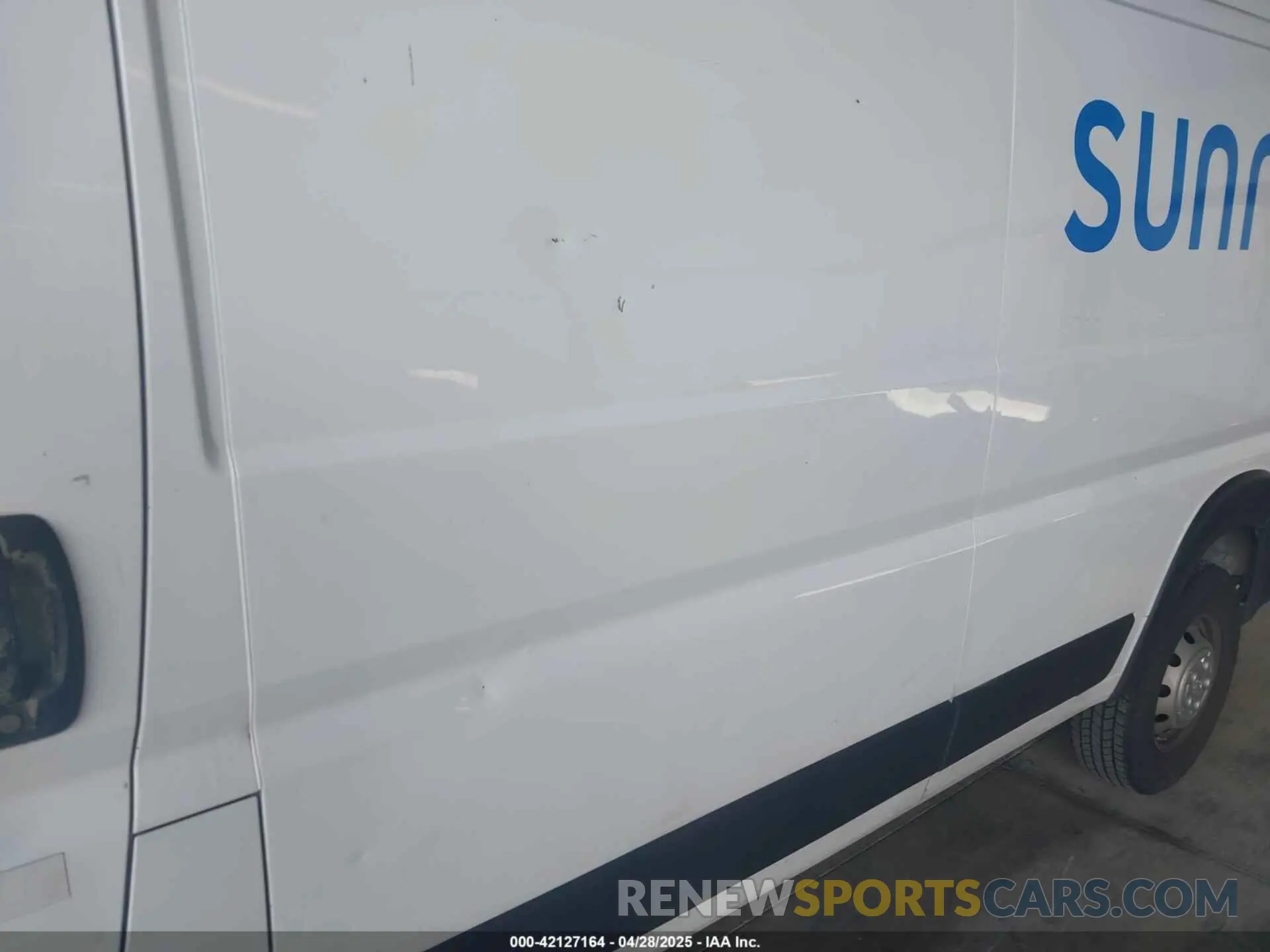 20 Photograph of a damaged car 3C6MRVHG8ME575585 RAM PROMASTER 3500 2021