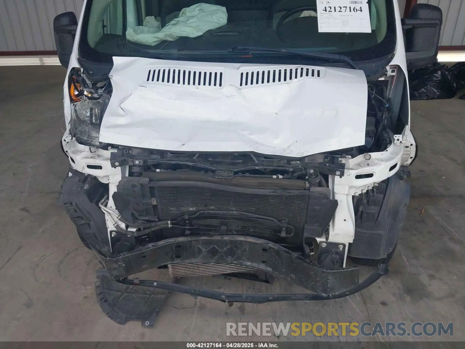 6 Photograph of a damaged car 3C6MRVHG8ME575585 RAM PROMASTER 3500 2021