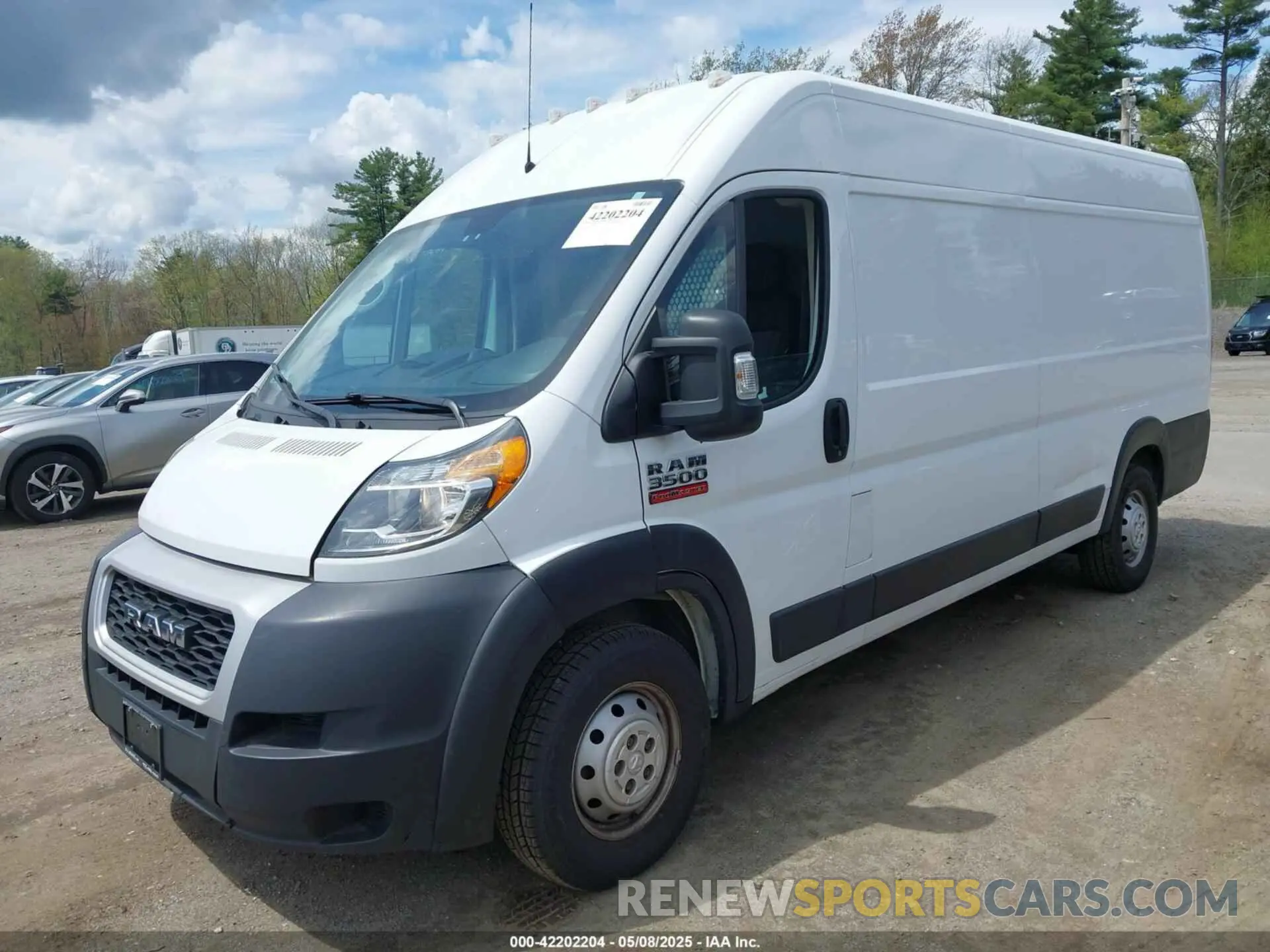 2 Photograph of a damaged car 3C6MRVJG2ME513321 RAM PROMASTER 3500 2021