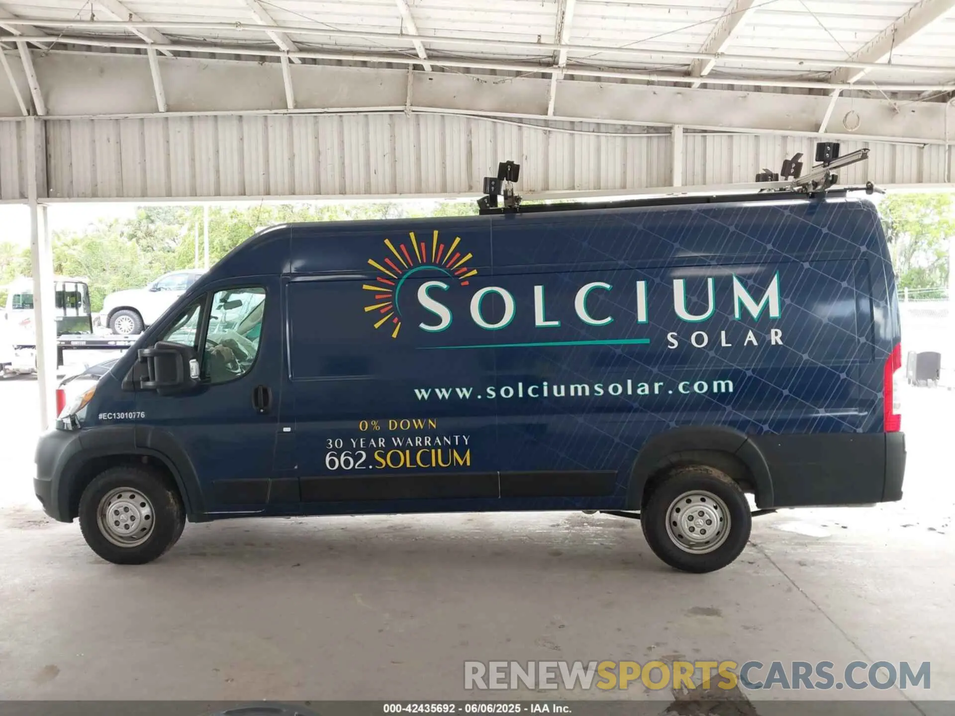 14 Photograph of a damaged car 3C6MRVJG2ME566536 RAM PROMASTER 3500 2021