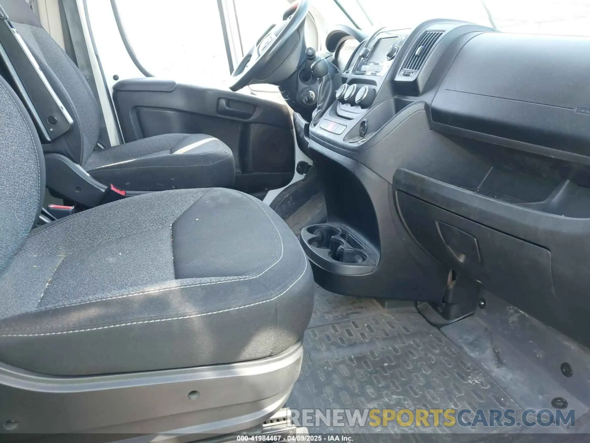 5 Фотография поврежденного автомобиля 3C6MRVJG4ME590174 RAM PROMASTER 3500 2021