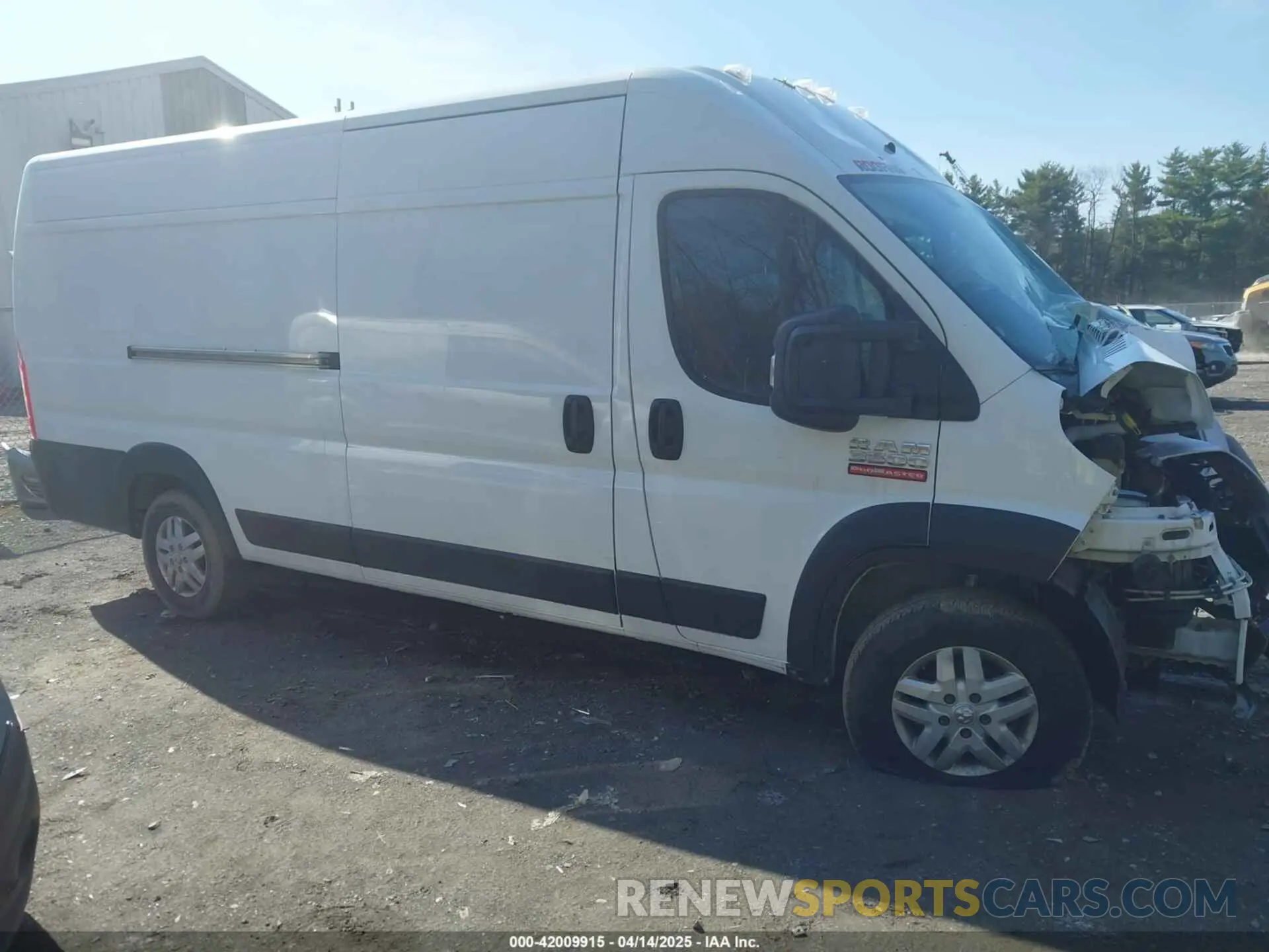 13 Photograph of a damaged car 3C6MRVJG5ME511742 RAM PROMASTER 3500 2021