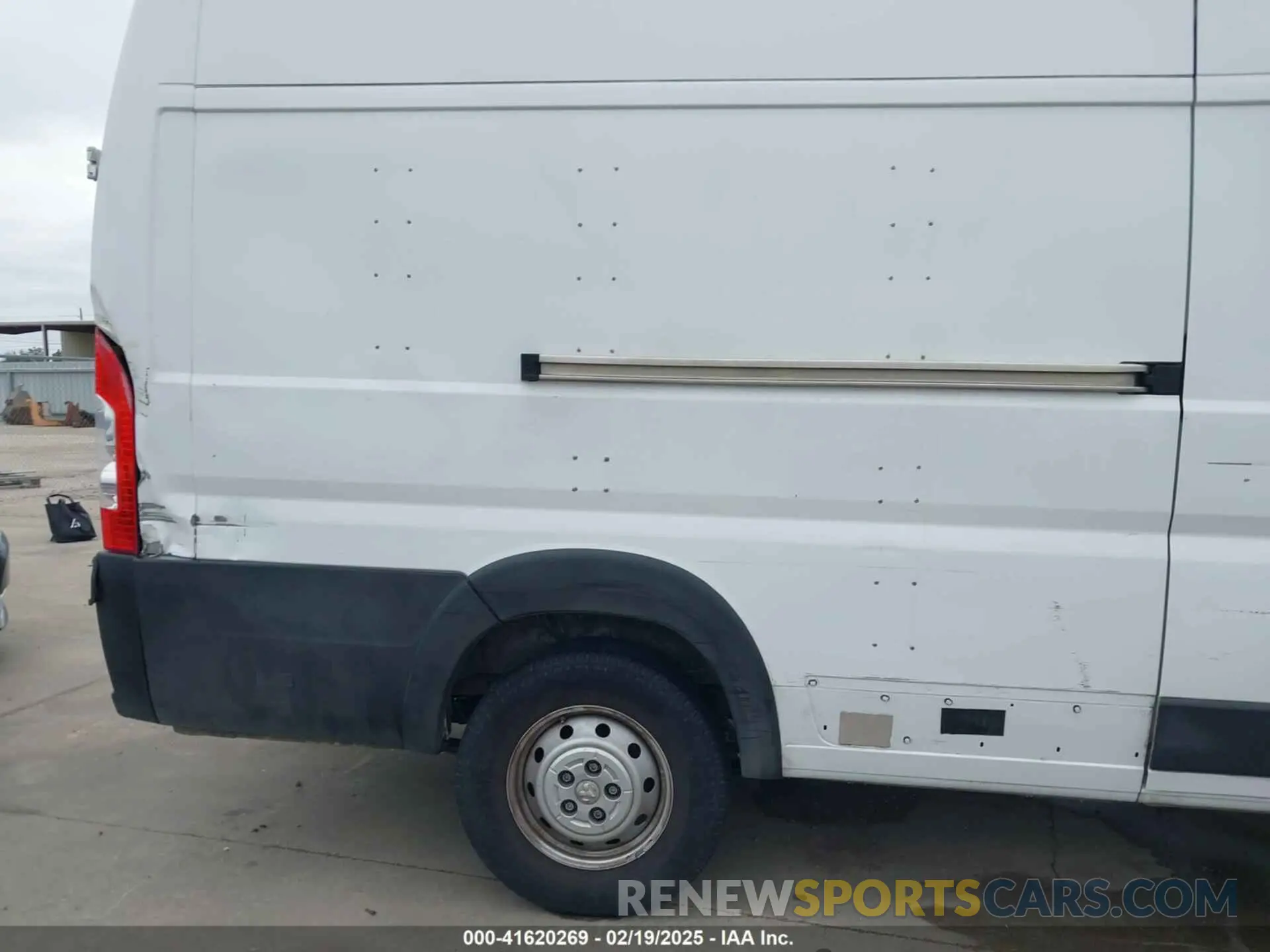 17 Фотография поврежденного автомобиля 3C6MRVJG6ME551859 RAM PROMASTER 3500 2021