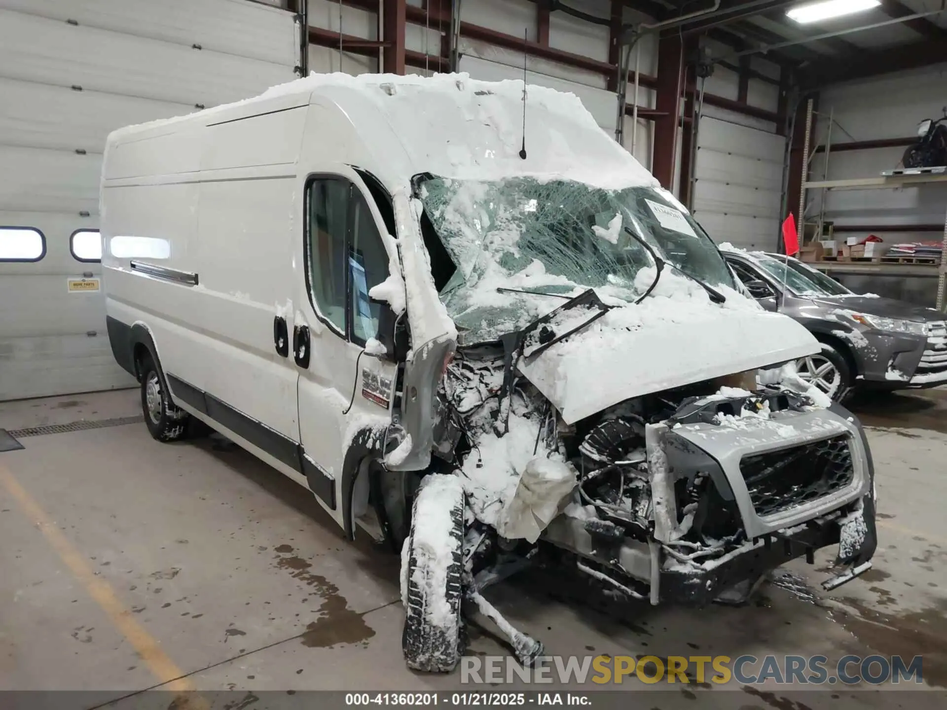1 Photograph of a damaged car 3C6MRVJG6ME577233 RAM PROMASTER 3500 2021