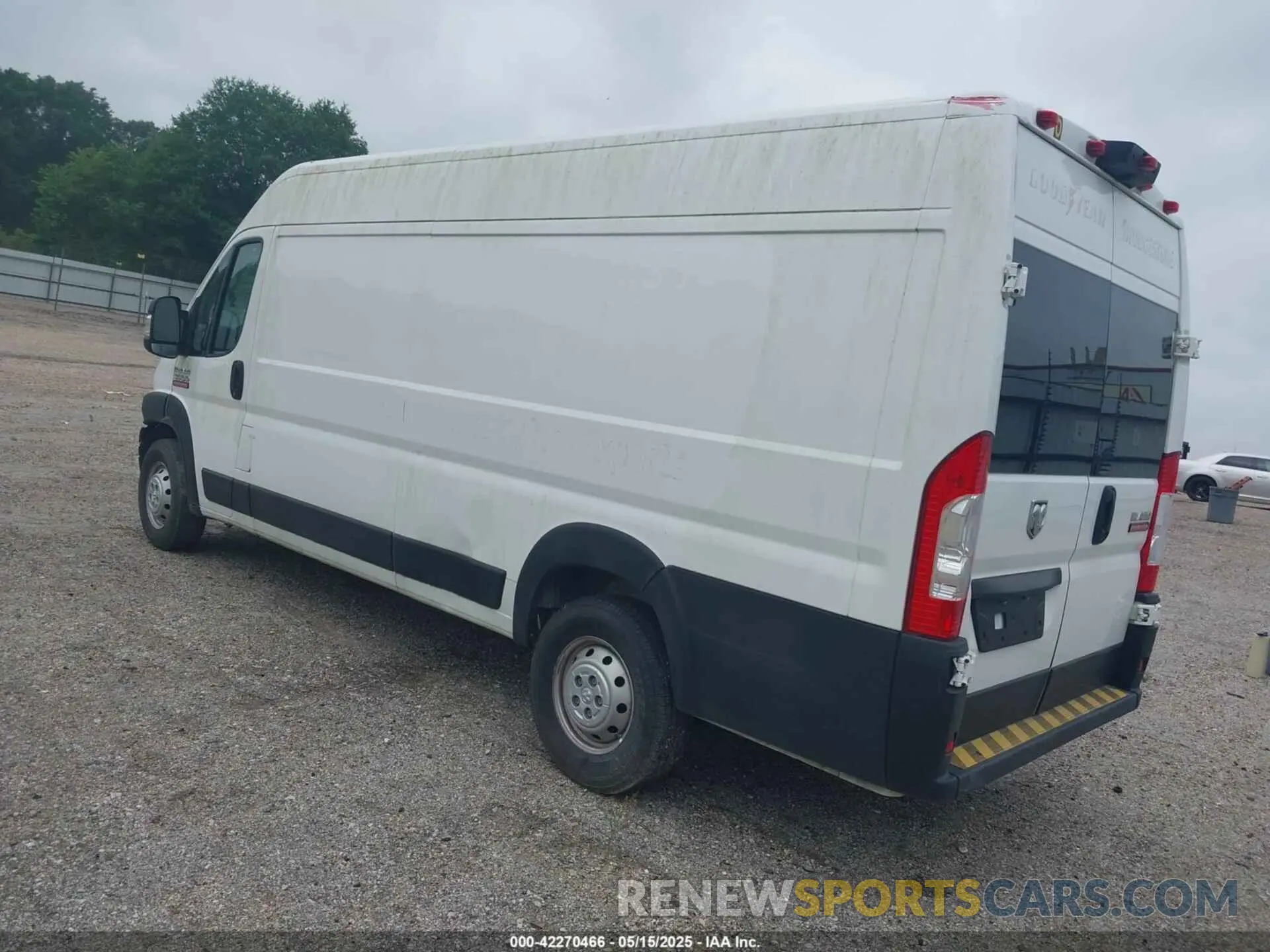 3 Фотография поврежденного автомобиля 3C6MRVJG3NE115505 RAM PROMASTER 3500 2022