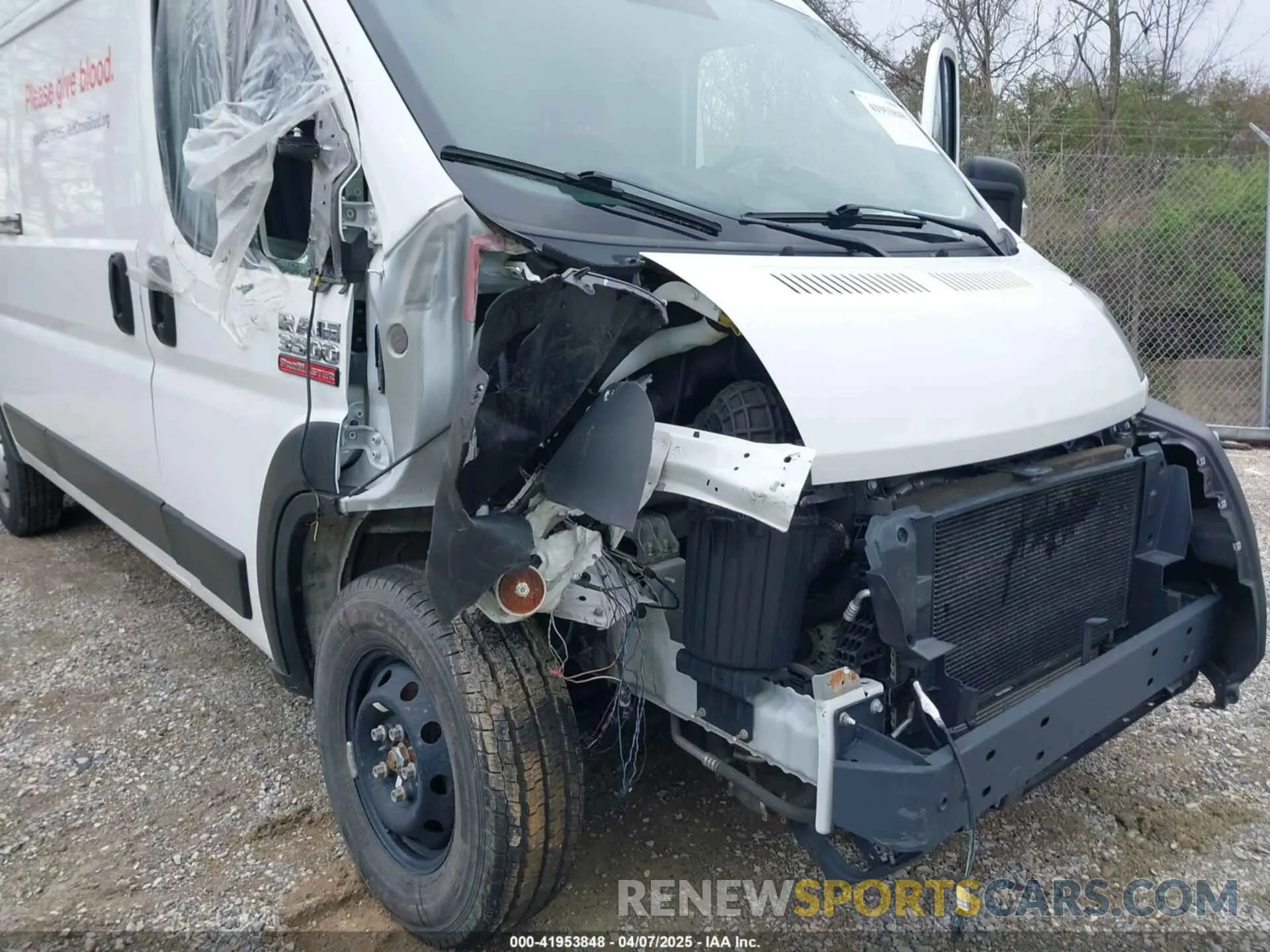 6 Photograph of a damaged car 3C6MRVJG5NE136176 RAM PROMASTER 3500 2022