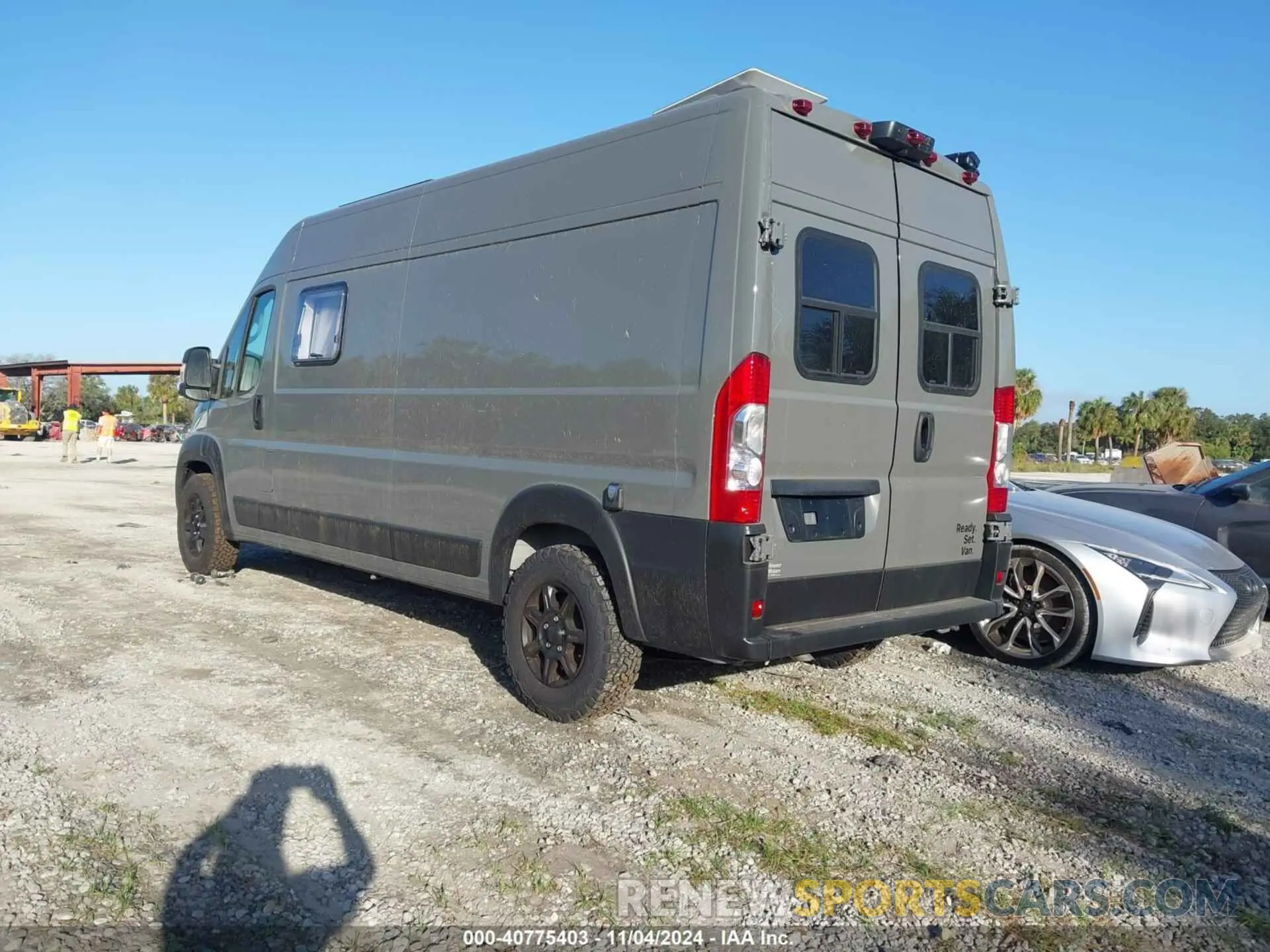3 Photograph of a damaged car 3C6MRVHG0PE574838 RAM PROMASTER 3500 2023