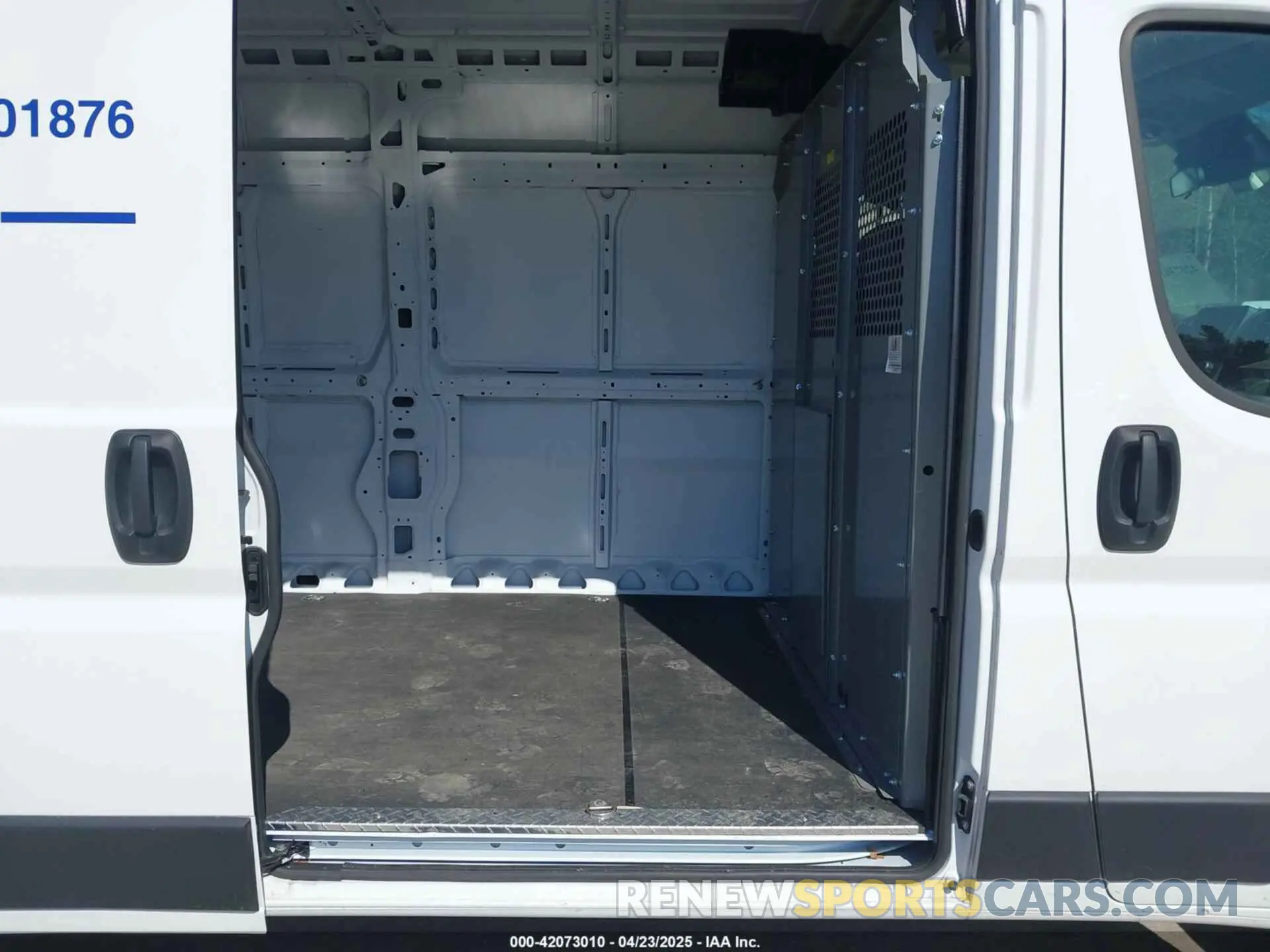 8 Фотография поврежденного автомобиля 3C6MRVHG6PE560619 RAM PROMASTER 3500 2023