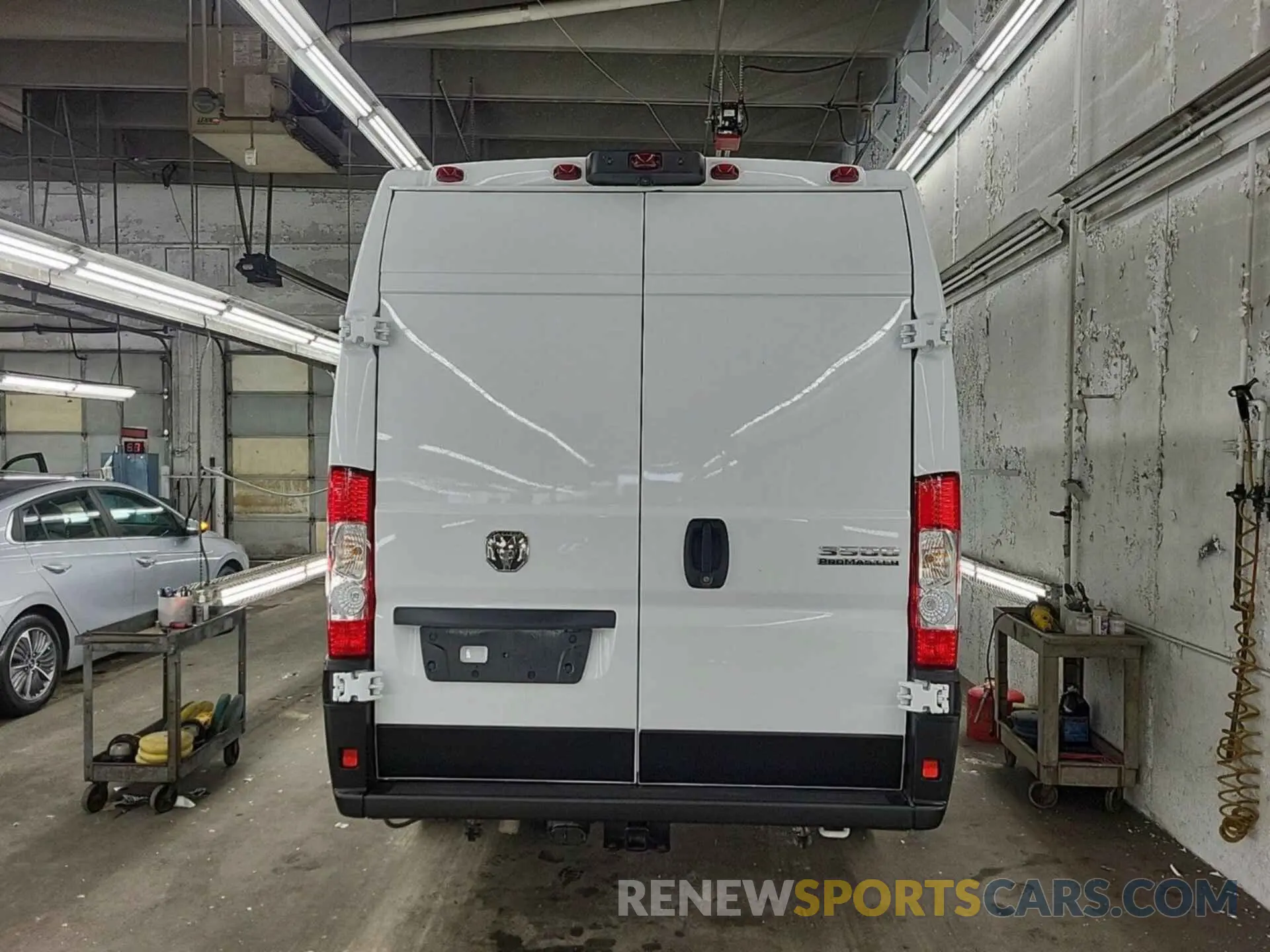 38 Фотография поврежденного автомобиля 3C6MRVJG1PE506848 RAM PROMASTER 3500 2023