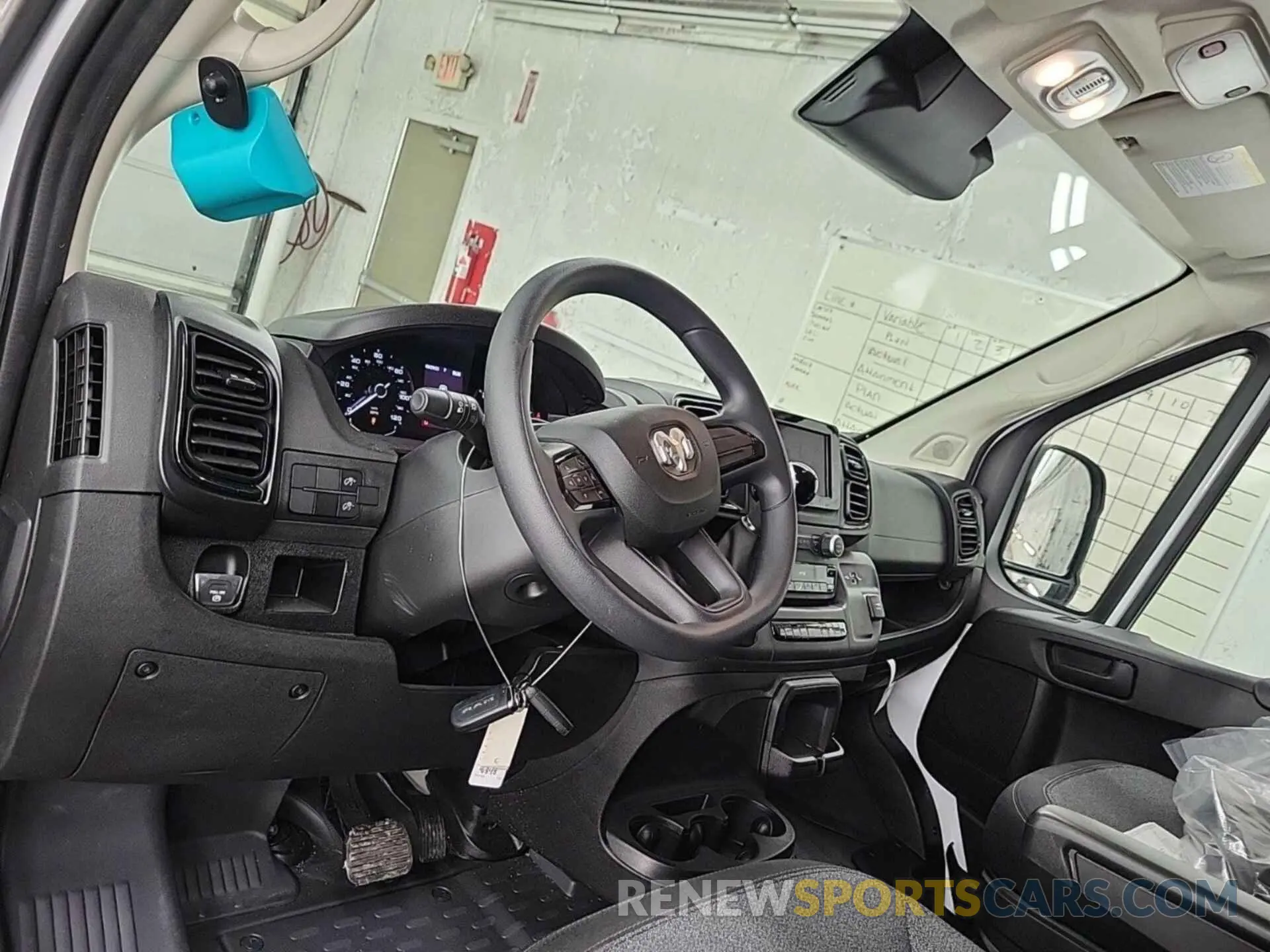 9 Фотография поврежденного автомобиля 3C6MRVJG1PE506848 RAM PROMASTER 3500 2023