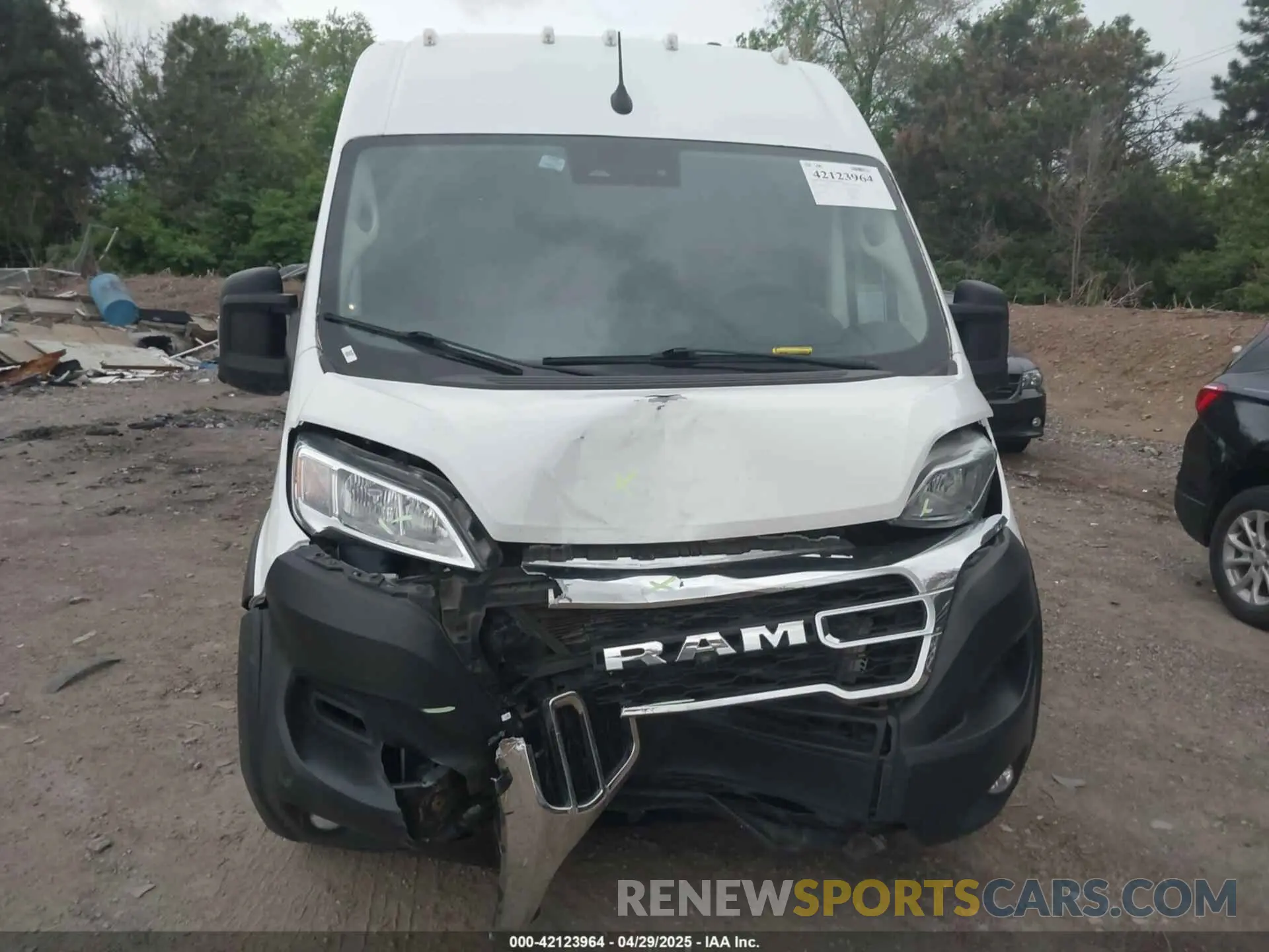 12 Photograph of a damaged car 3C6MRVJG4PE530092 RAM PROMASTER 3500 2023