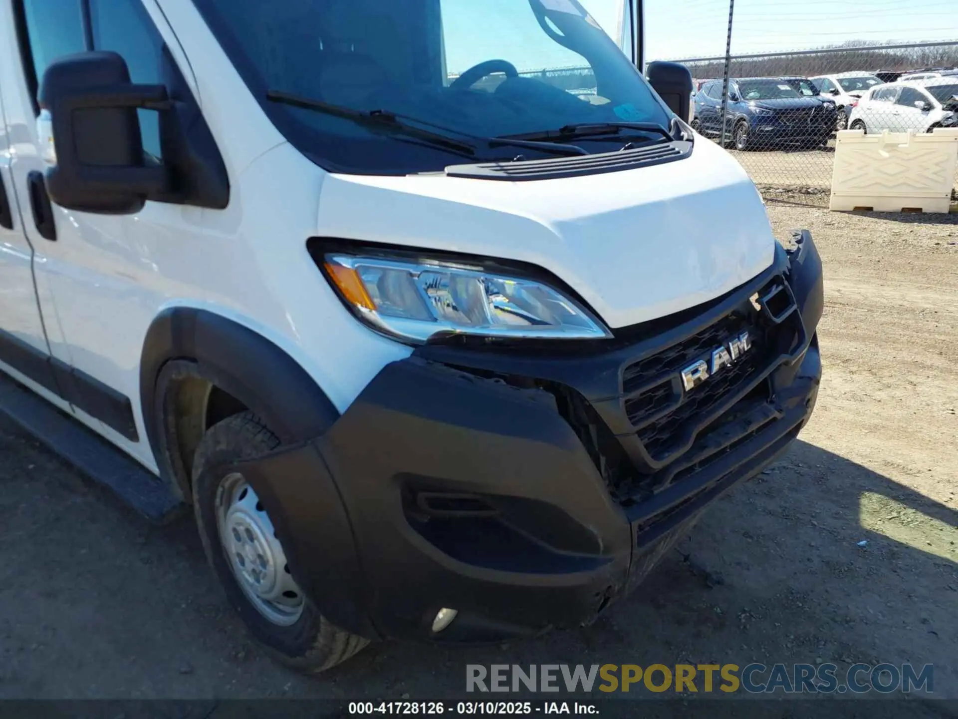 19 Photograph of a damaged car 3C6MRVJG6PE512967 RAM PROMASTER 3500 2023