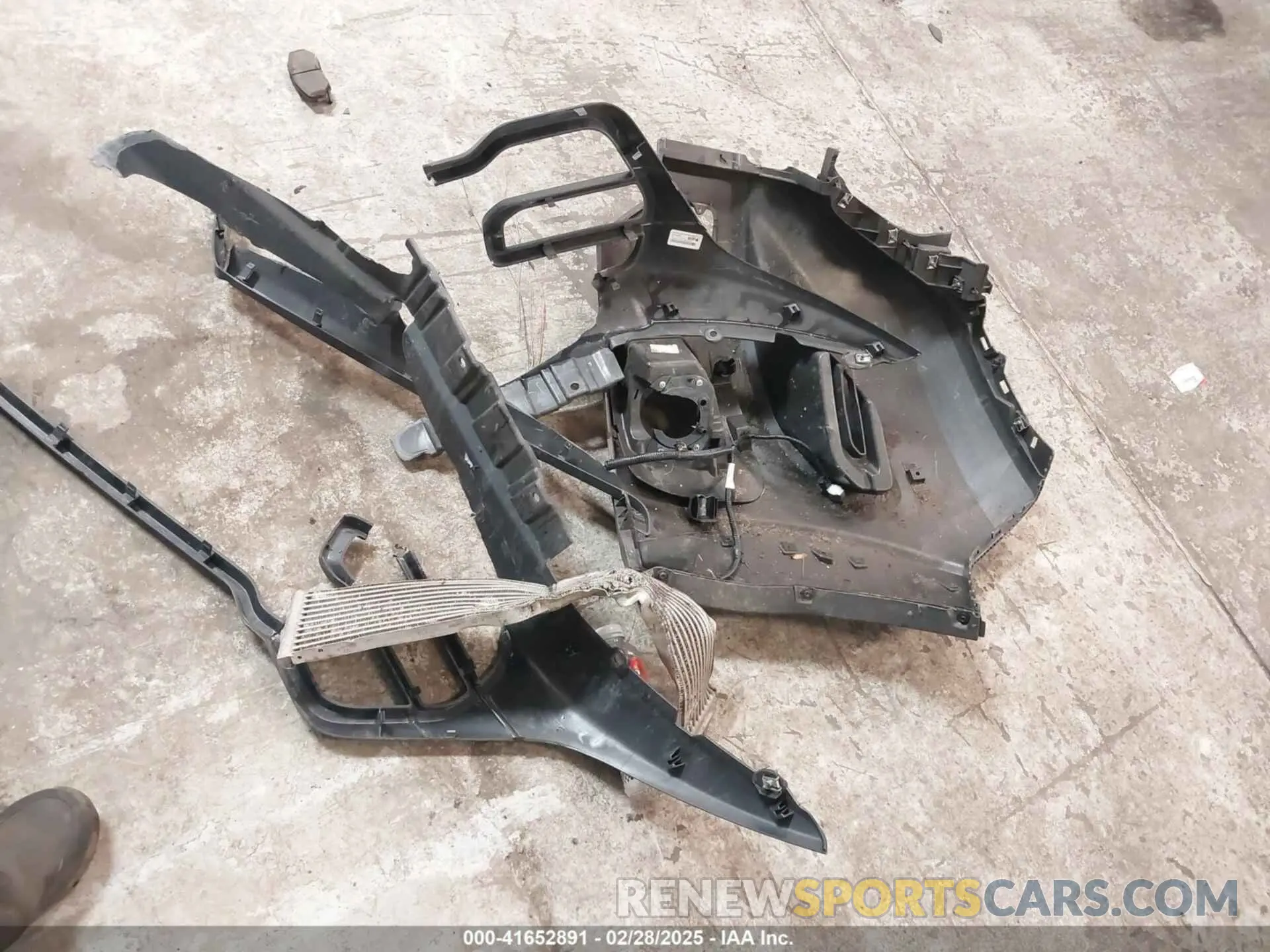 12 Photograph of a damaged car 3C6MRVXG0PE567146 RAM PROMASTER 3500 2023