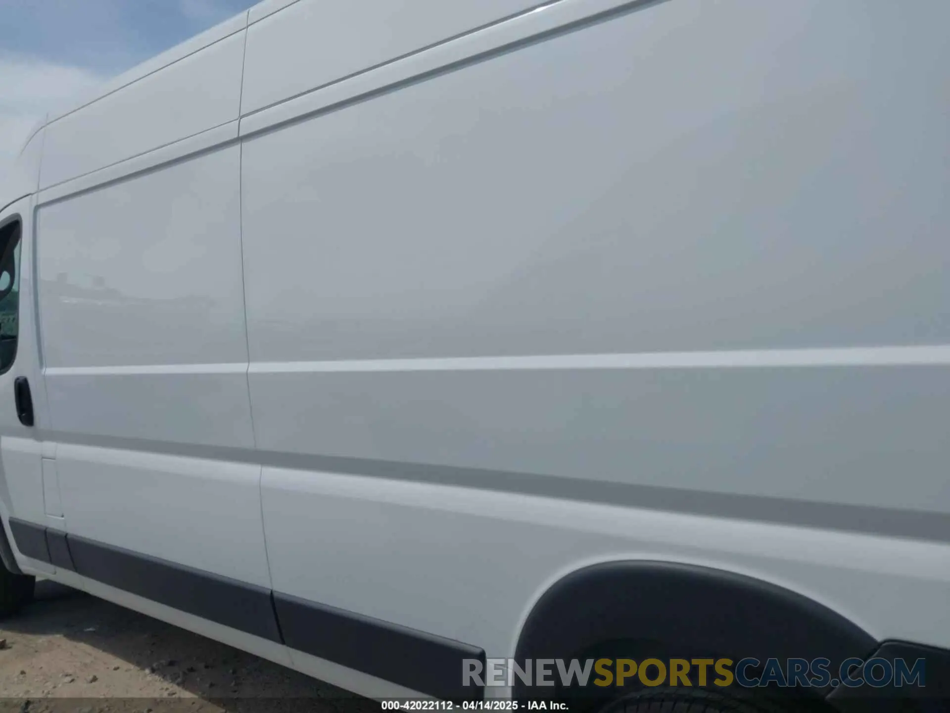 14 Photograph of a damaged car 3C6MRVHG0SE545736 RAM PROMASTER 3500 2025