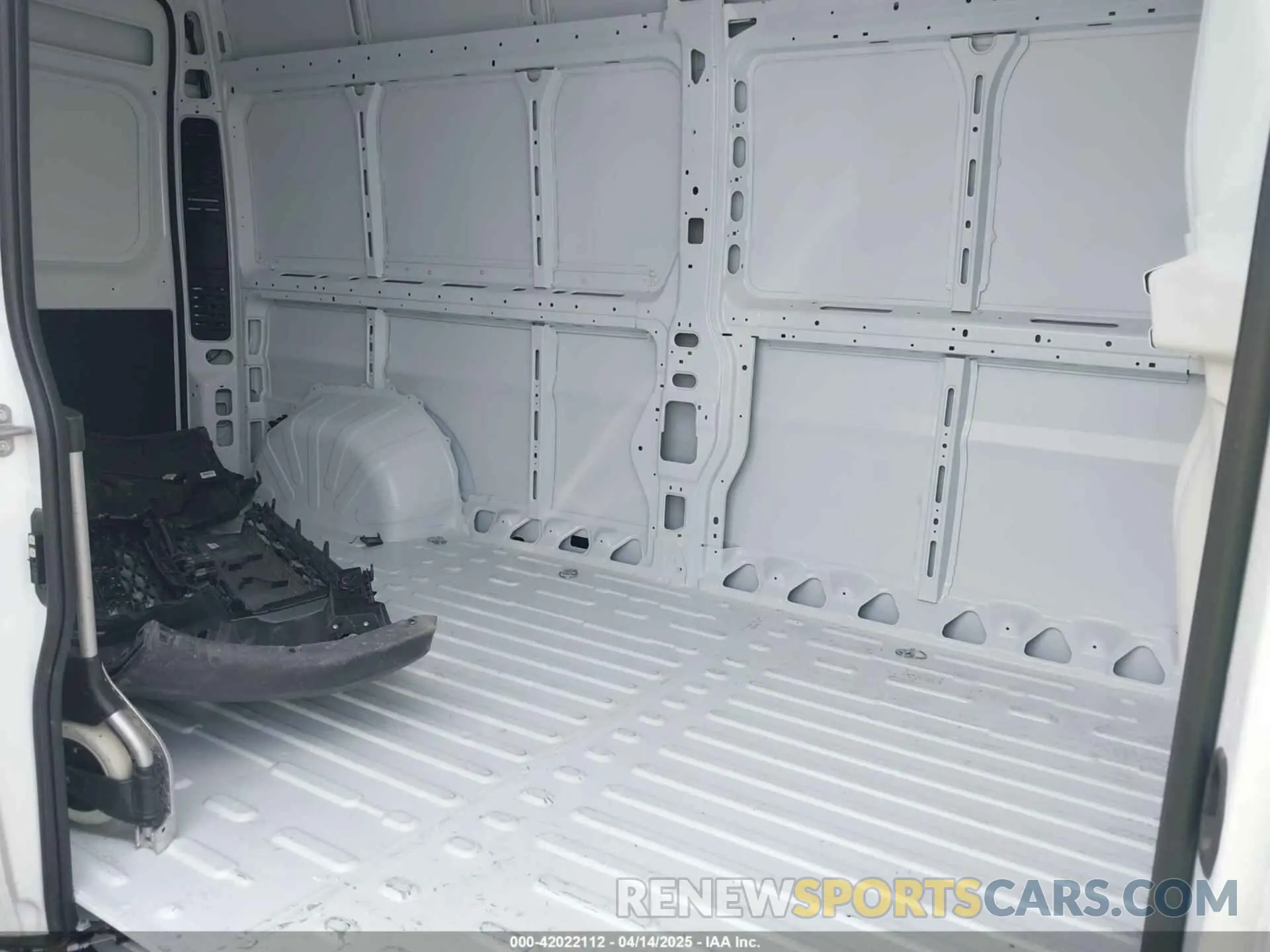 8 Photograph of a damaged car 3C6MRVHG0SE545736 RAM PROMASTER 3500 2025