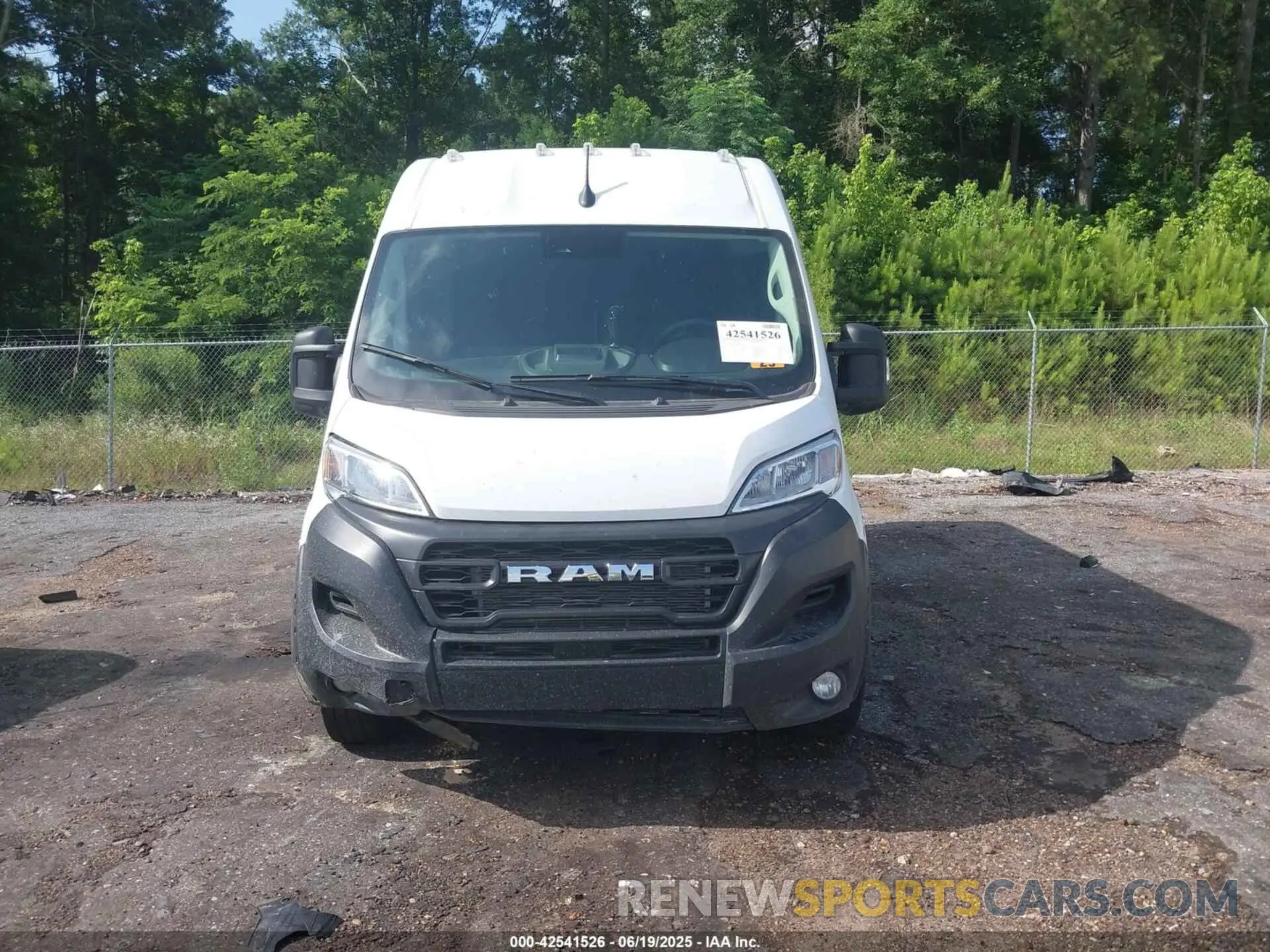 11 Фотография поврежденного автомобиля 3C6MRVHG8SE548674 RAM PROMASTER 3500 2025