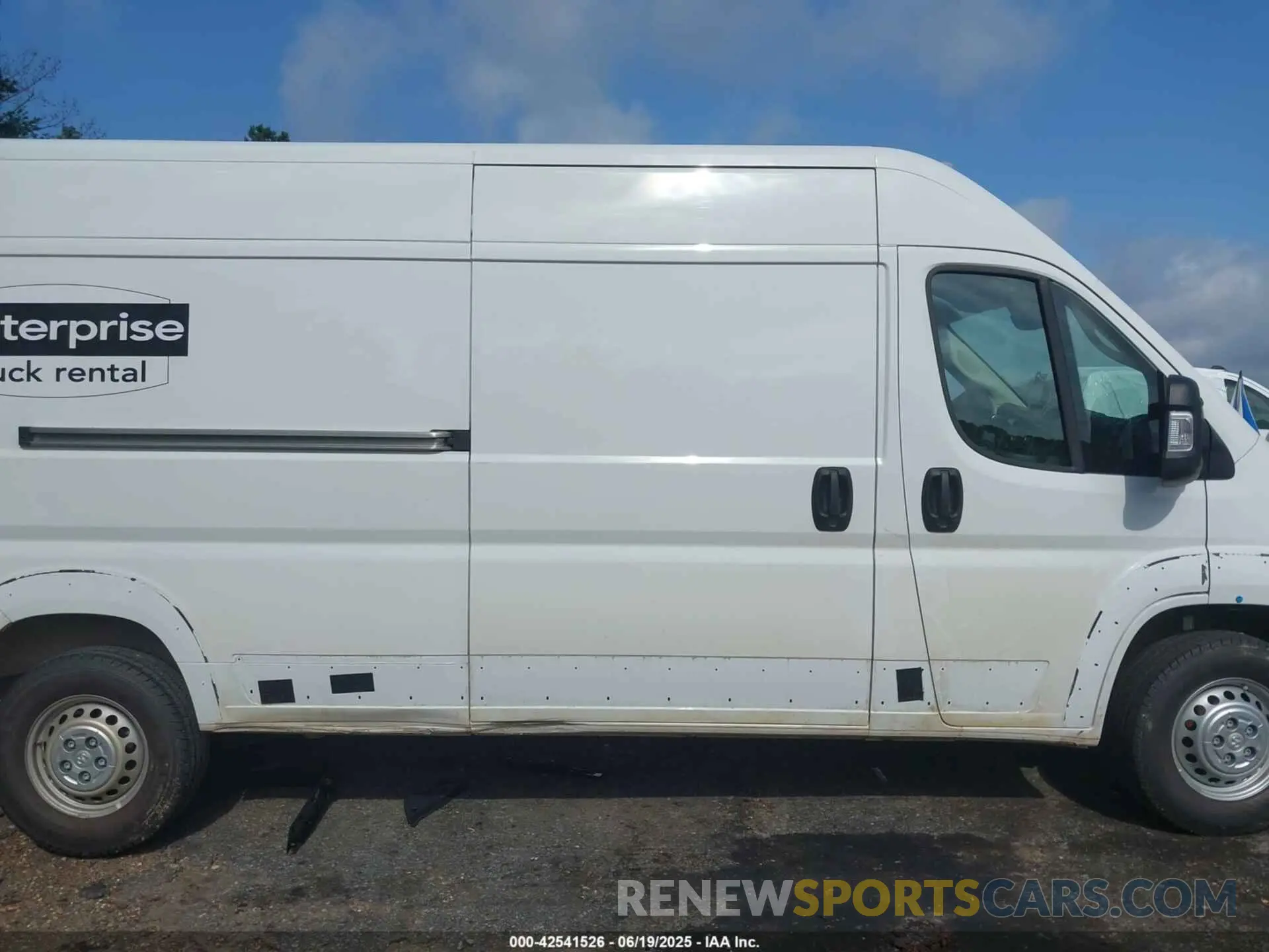 12 Фотография поврежденного автомобиля 3C6MRVHG8SE548674 RAM PROMASTER 3500 2025