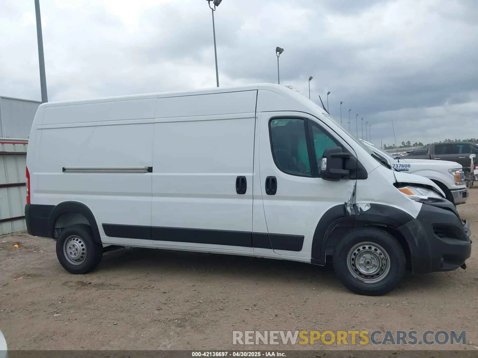 12 Фотография поврежденного автомобиля 3C6MRVHG8SE548996 RAM PROMASTER 3500 2025