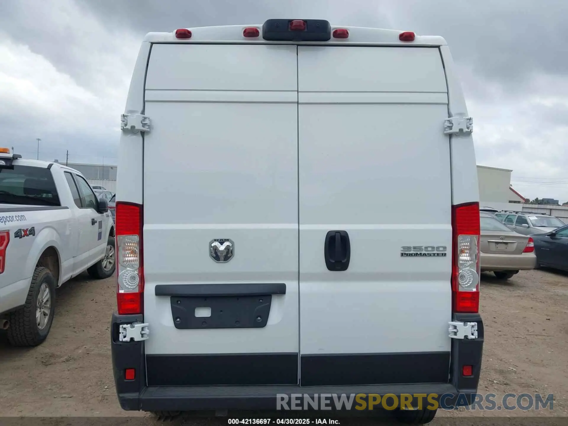 15 Фотография поврежденного автомобиля 3C6MRVHG8SE548996 RAM PROMASTER 3500 2025