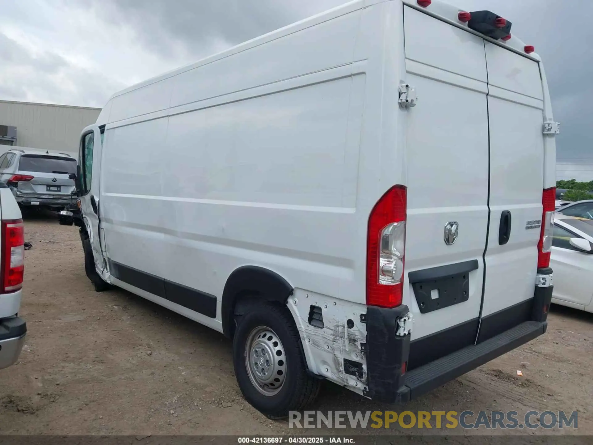 3 Фотография поврежденного автомобиля 3C6MRVHG8SE548996 RAM PROMASTER 3500 2025