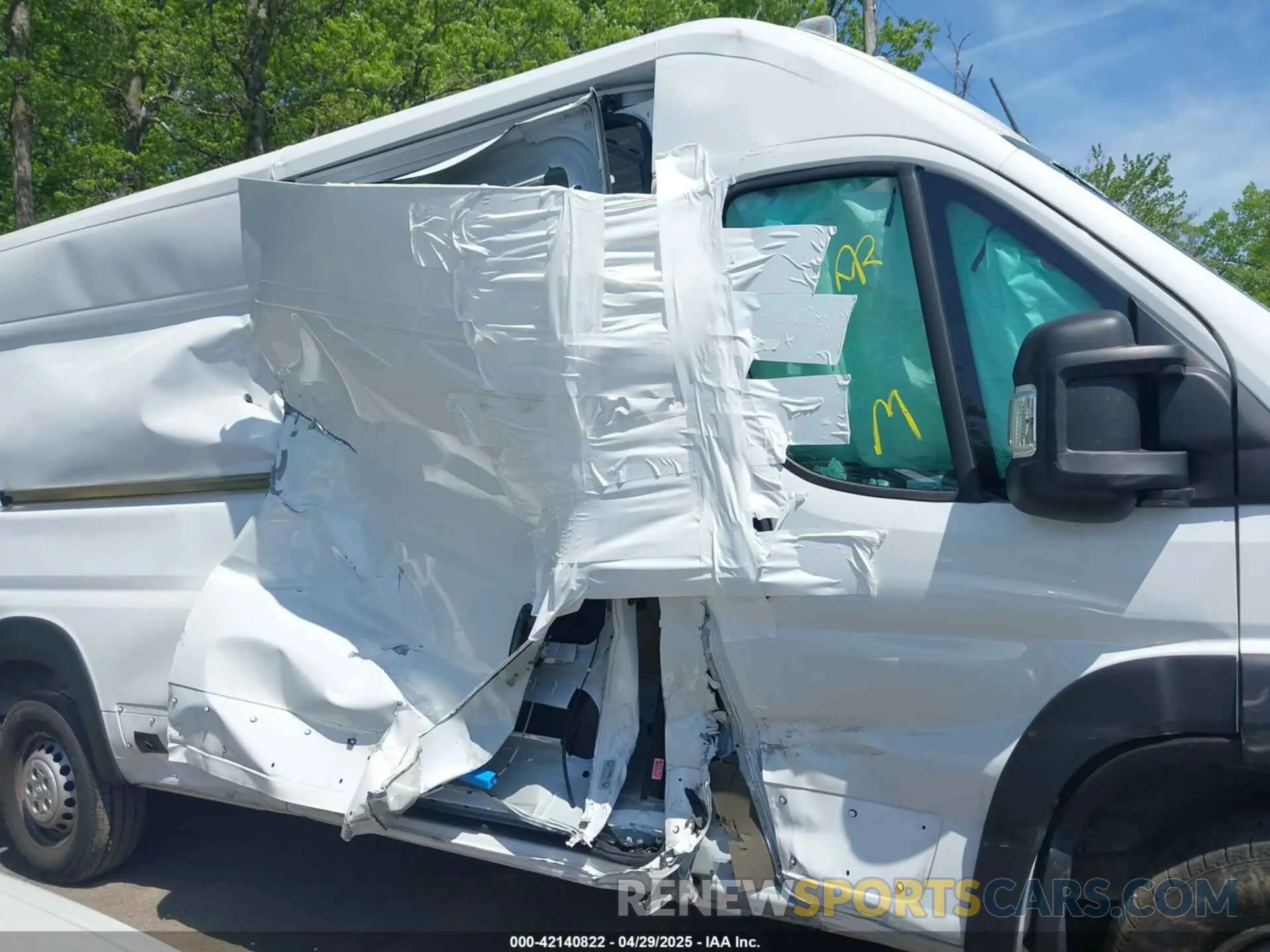 12 Photograph of a damaged car 3C6MRVJG5SE509714 RAM PROMASTER 3500 2025