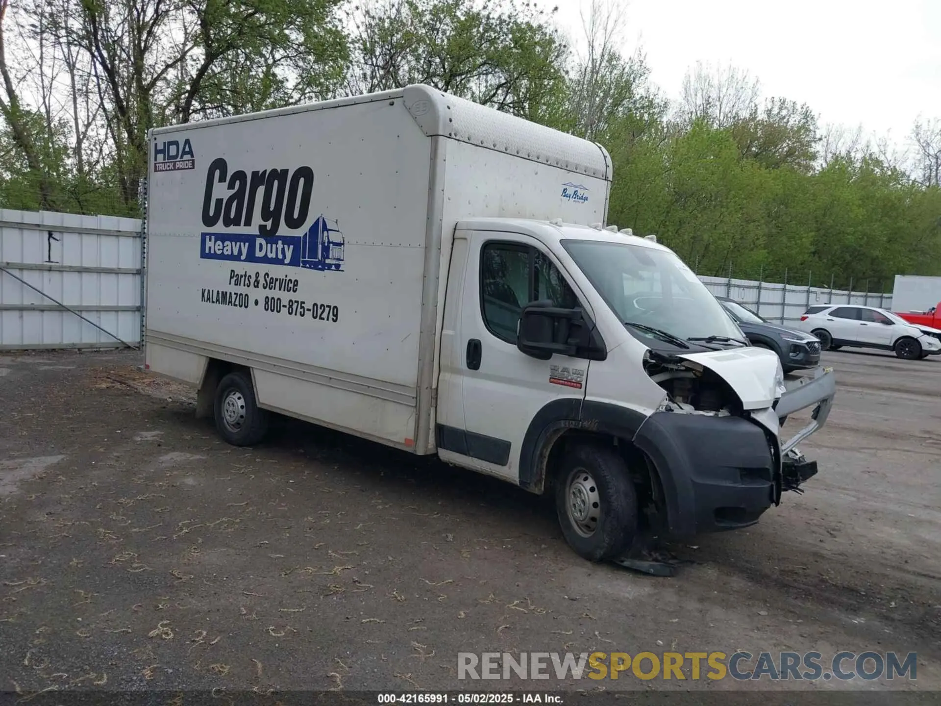 1 Photograph of a damaged car 3C7WRVMG4ME552122 RAM PROMASTER 3500 CUTAWAY 2021