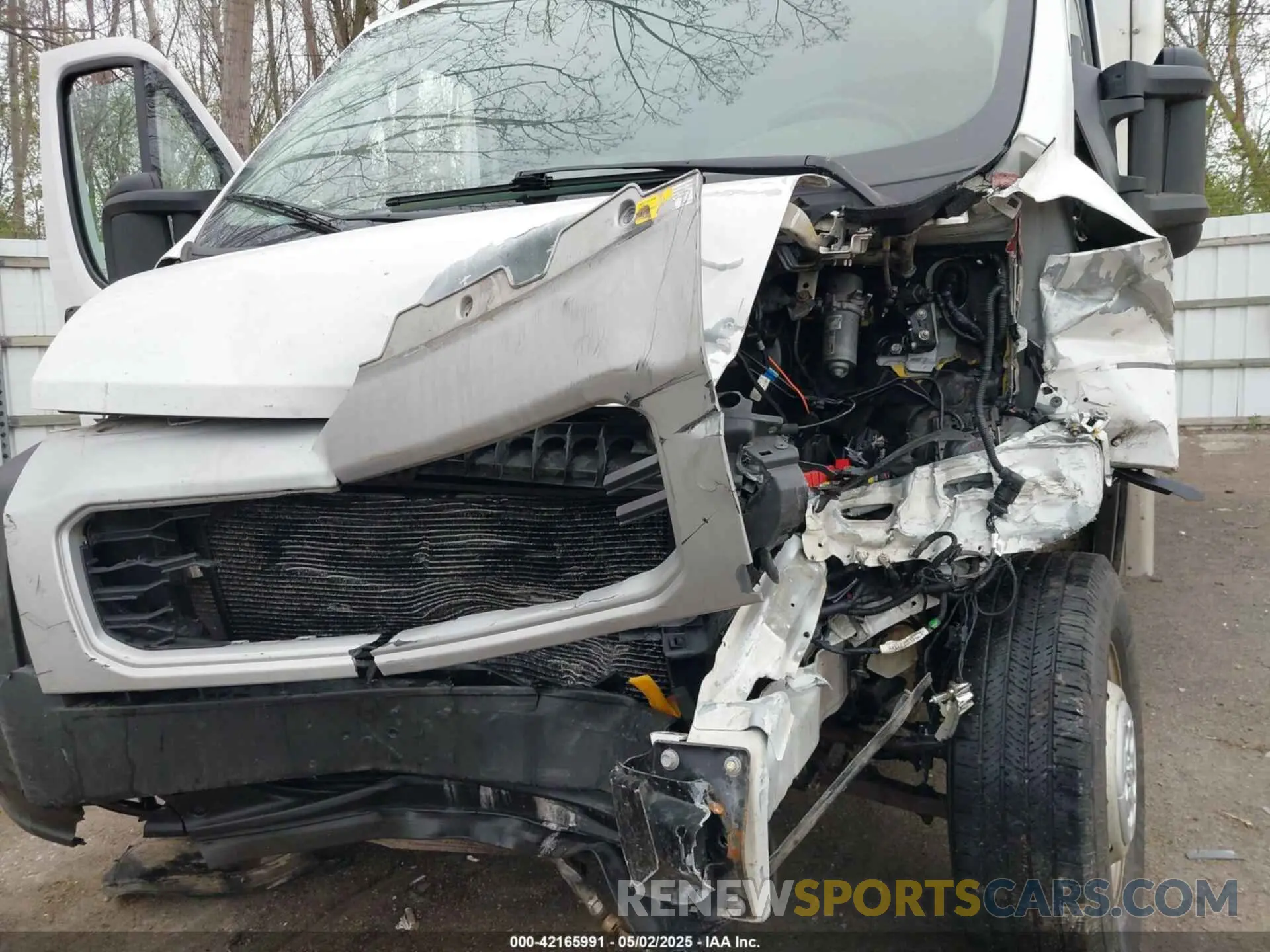 18 Photograph of a damaged car 3C7WRVMG4ME552122 RAM PROMASTER 3500 CUTAWAY 2021