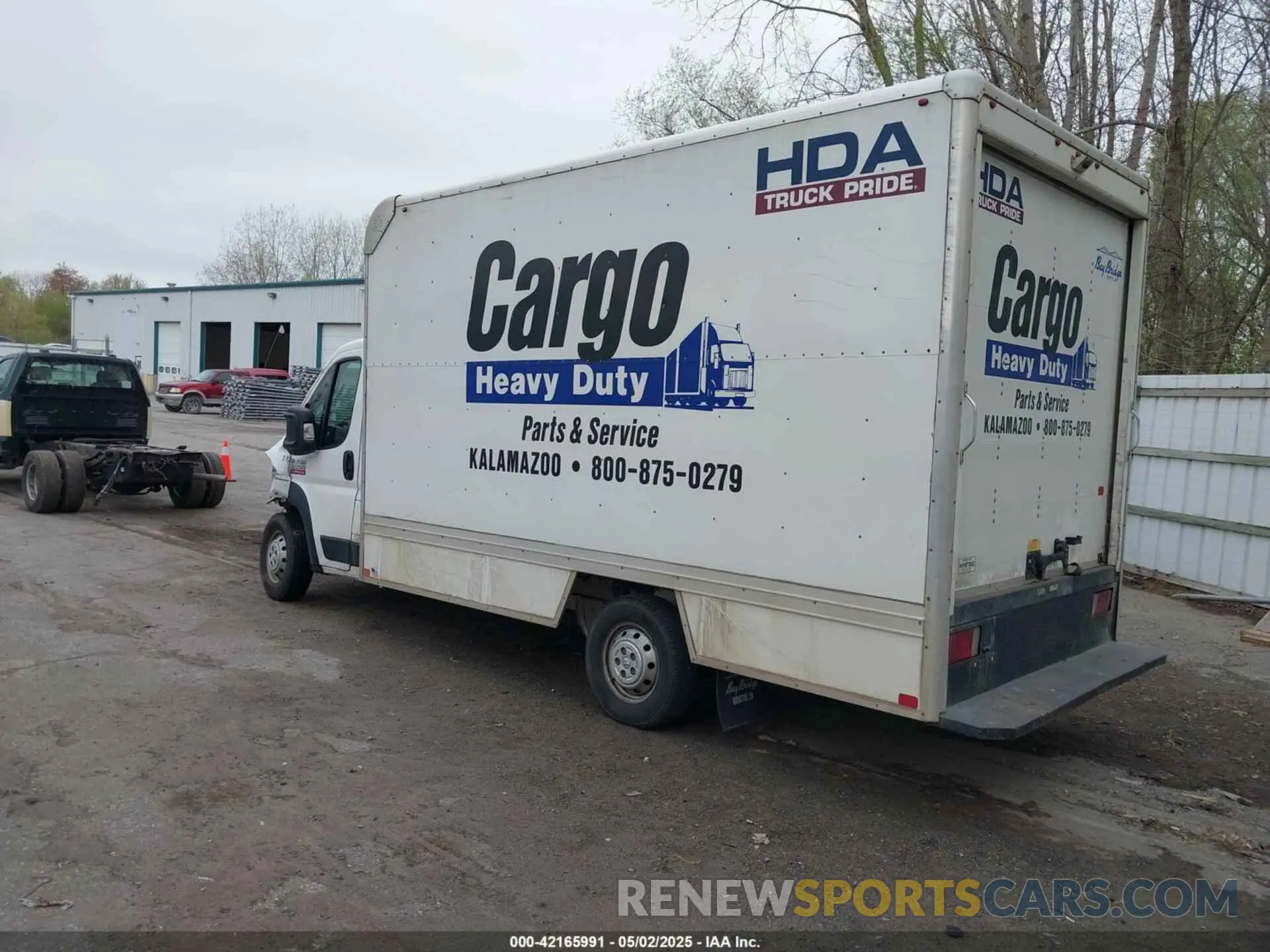 3 Photograph of a damaged car 3C7WRVMG4ME552122 RAM PROMASTER 3500 CUTAWAY 2021
