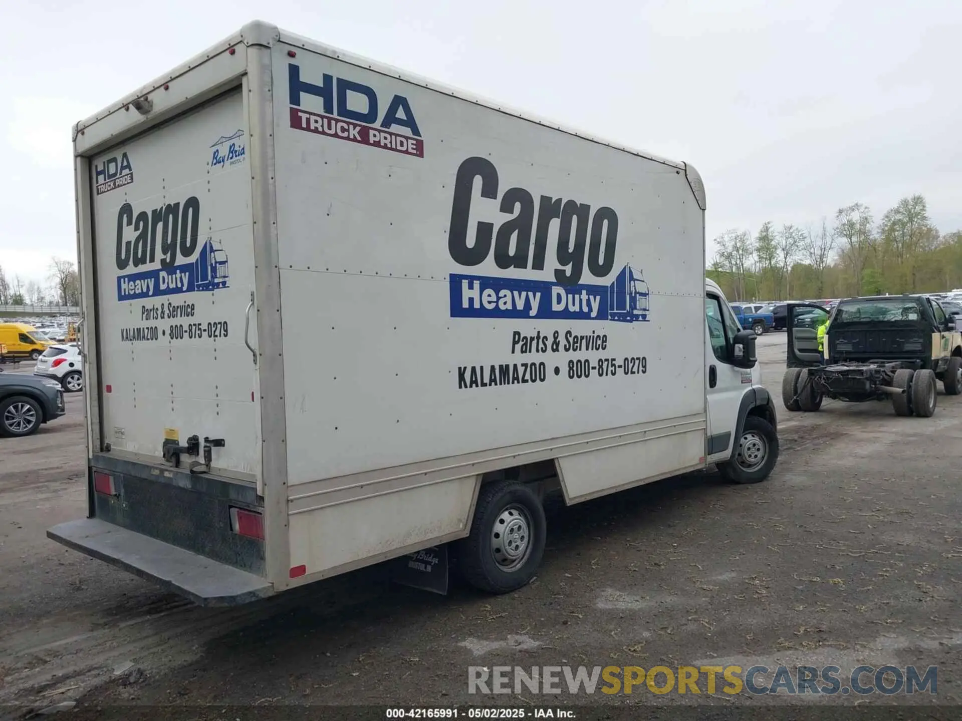 4 Photograph of a damaged car 3C7WRVMG4ME552122 RAM PROMASTER 3500 CUTAWAY 2021