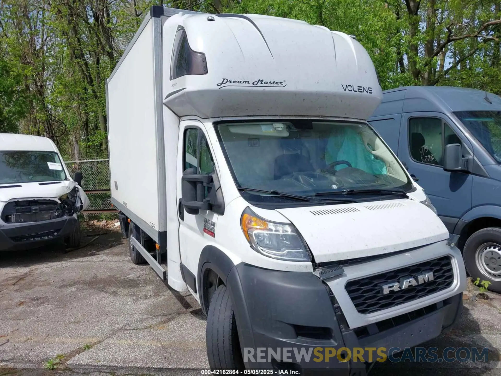 1 Photograph of a damaged car 3C7WRVLG1NE131591 RAM PROMASTER 3500 CUTAWAY 2022