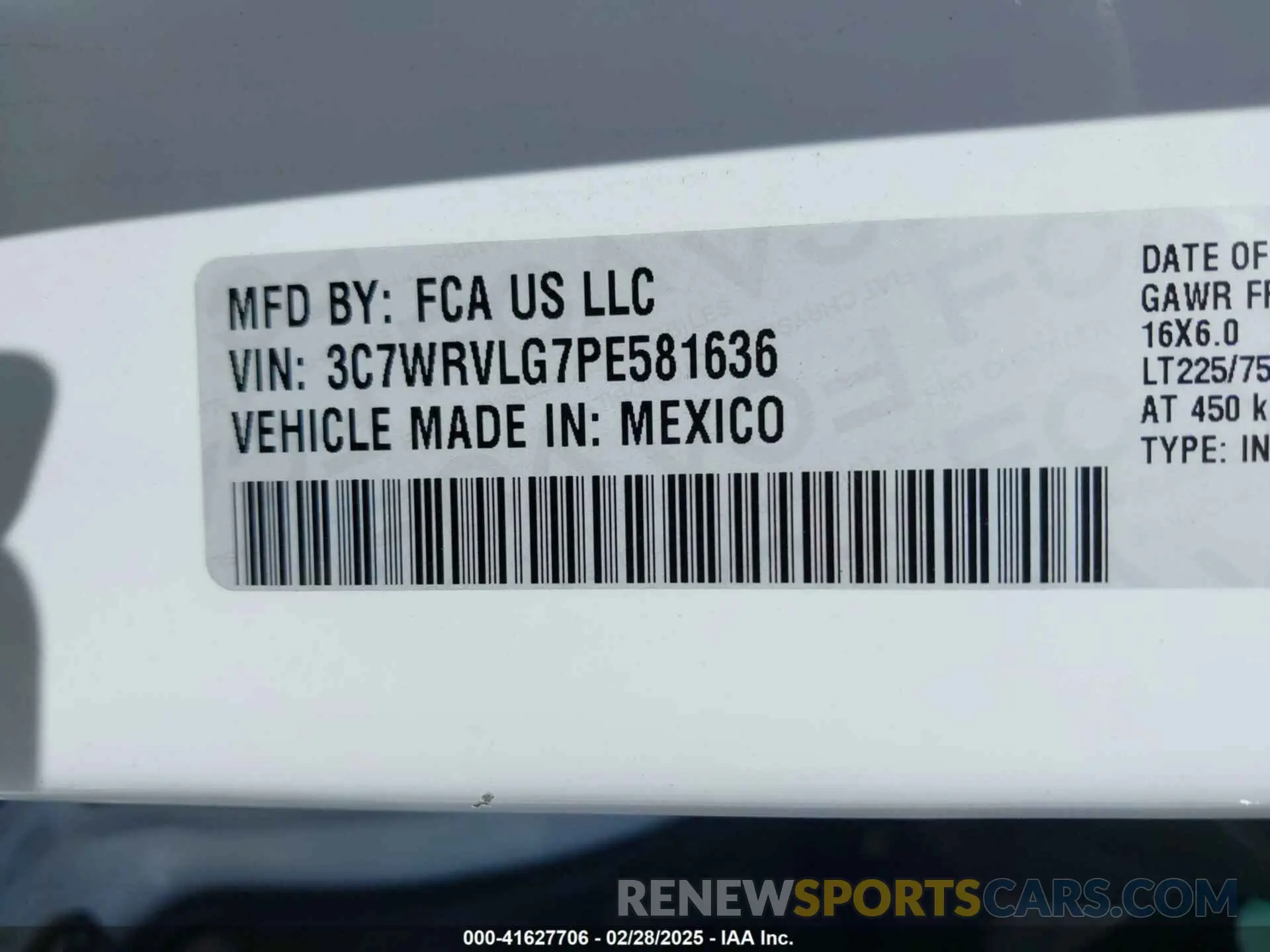 8 Photograph of a damaged car 3C7WRVLG7PE581636 RAM PROMASTER 3500 CUTAWAY 2023