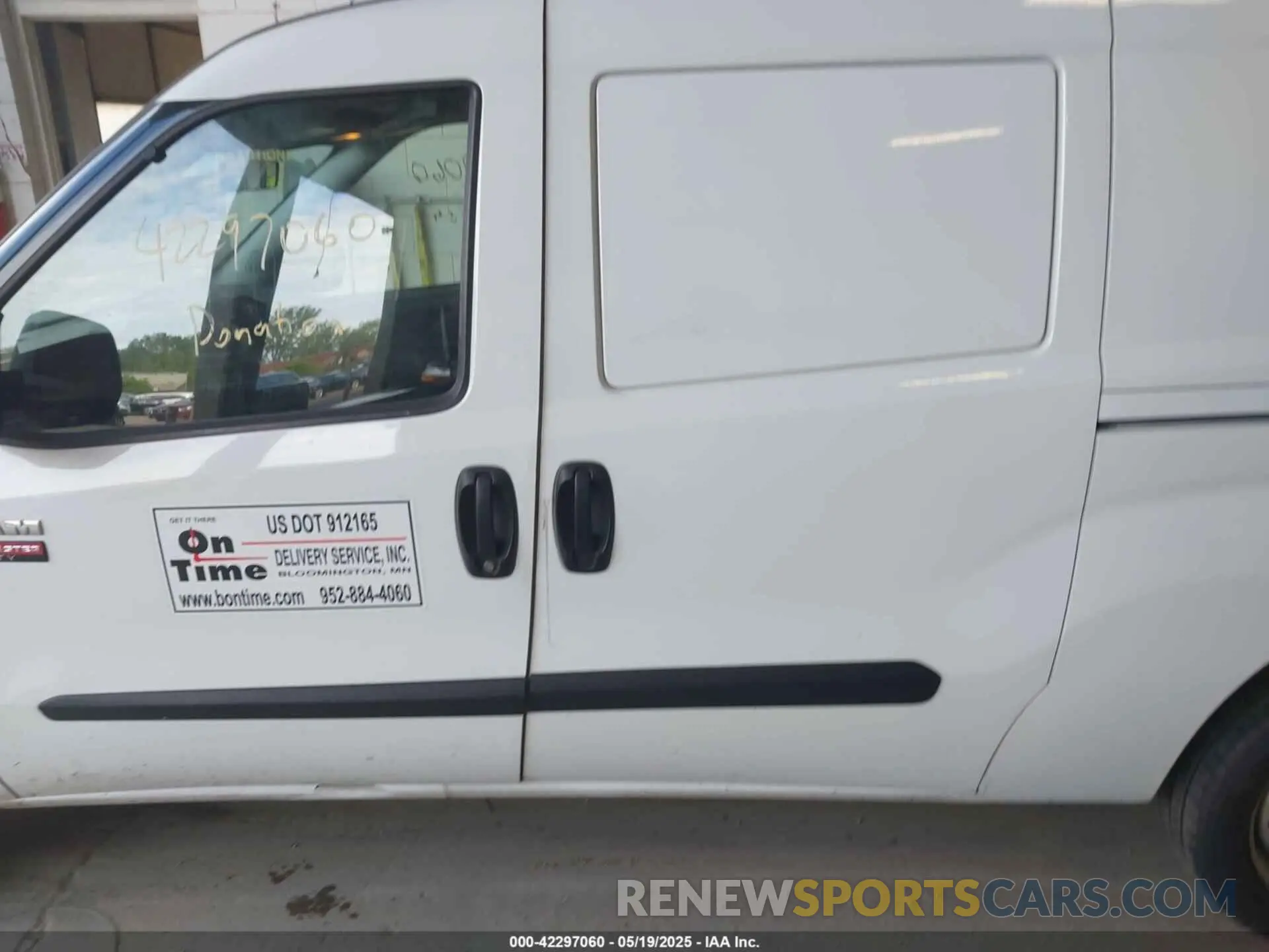 14 Photograph of a damaged car ZFBHRFAB0K6N94278 RAM PROMASTER CITY 2019