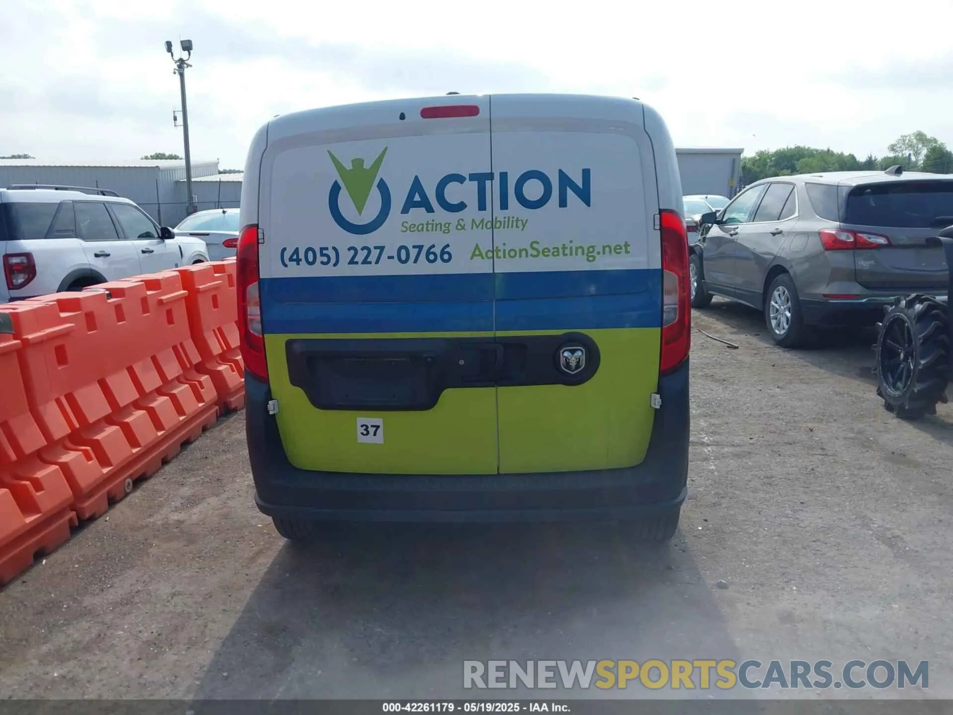 16 Photograph of a damaged car ZFBHRFABXK6M16958 RAM PROMASTER CITY 2019
