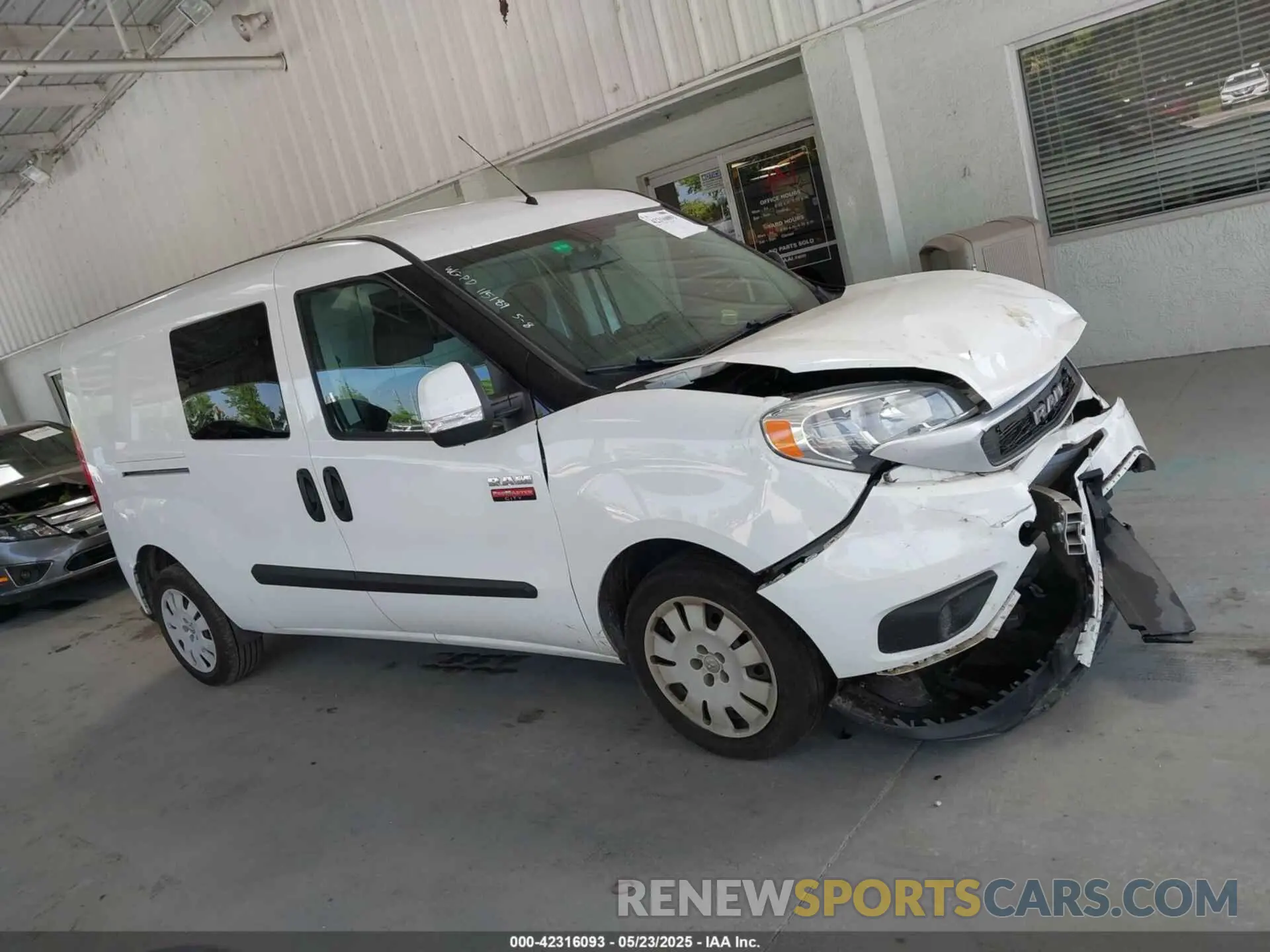 14 Photograph of a damaged car ZFBHRFBB0K6L95889 RAM PROMASTER CITY 2019