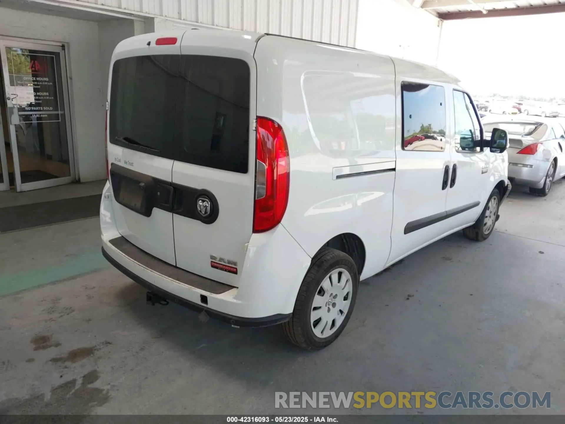 4 Photograph of a damaged car ZFBHRFBB0K6L95889 RAM PROMASTER CITY 2019