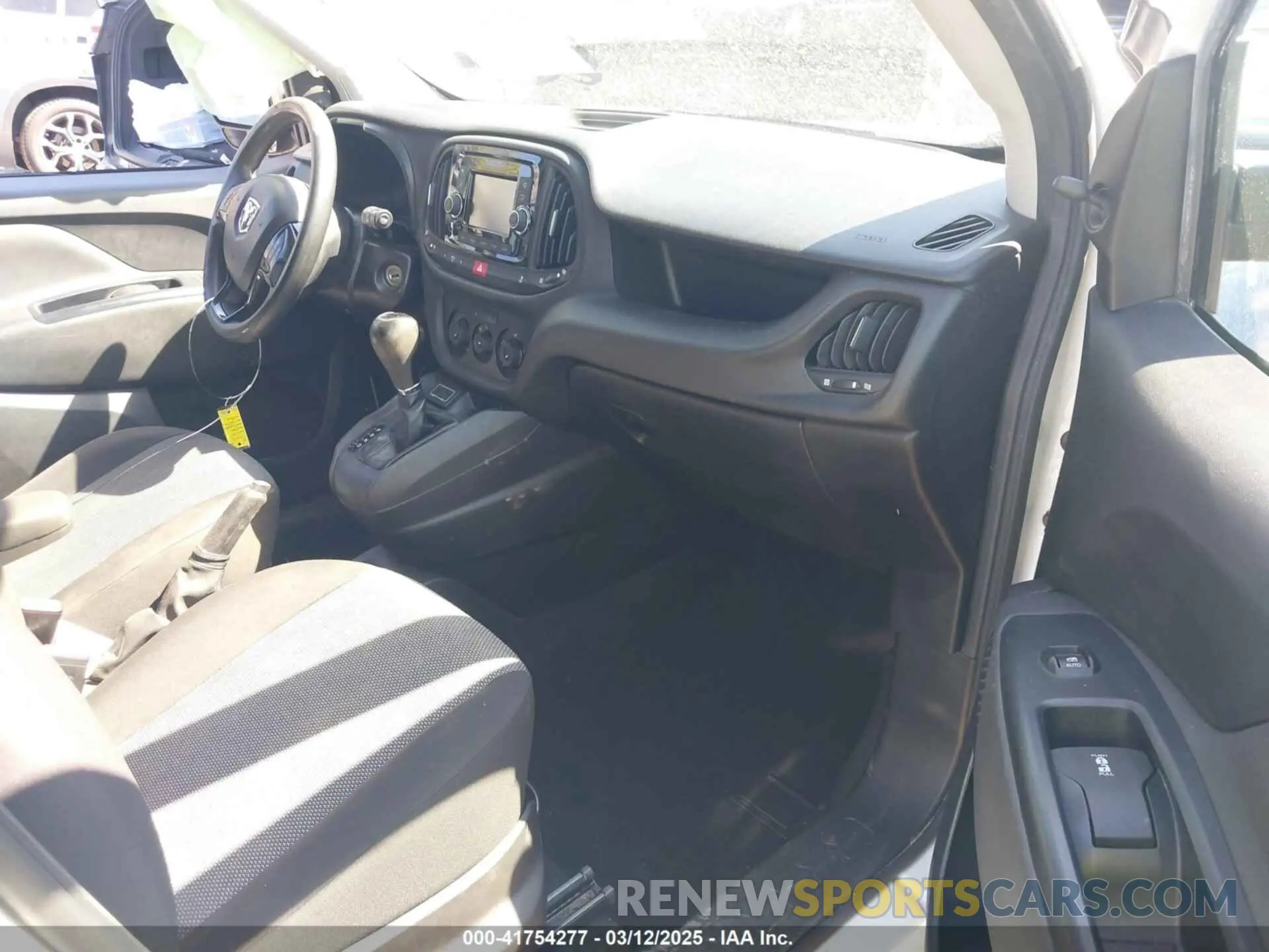 5 Photograph of a damaged car ZFBHRFAB0L6R67496 RAM PROMASTER CITY 2020