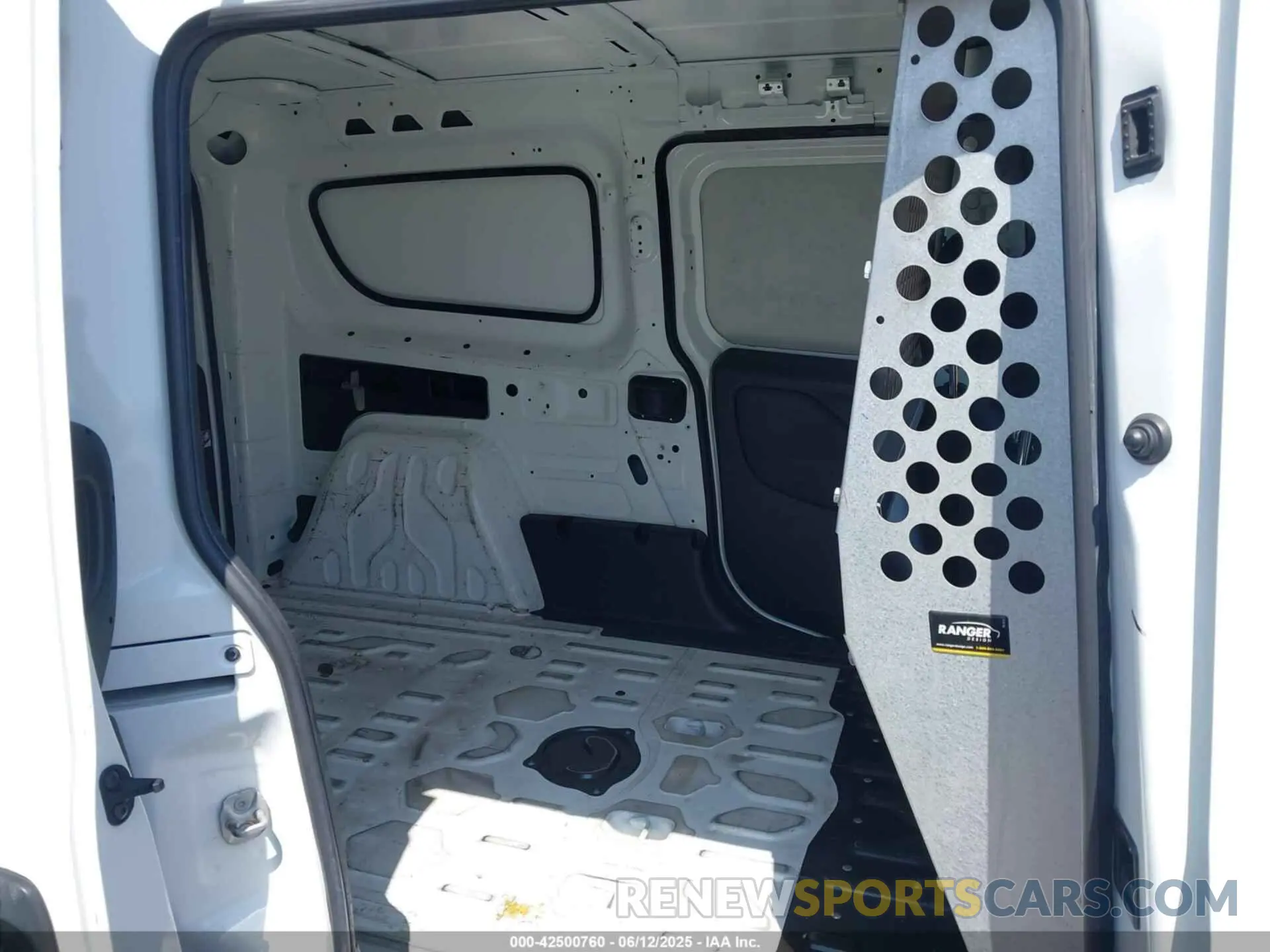 8 Фотография поврежденного автомобиля ZFBHRFAB0L6S36292 RAM PROMASTER CITY 2020