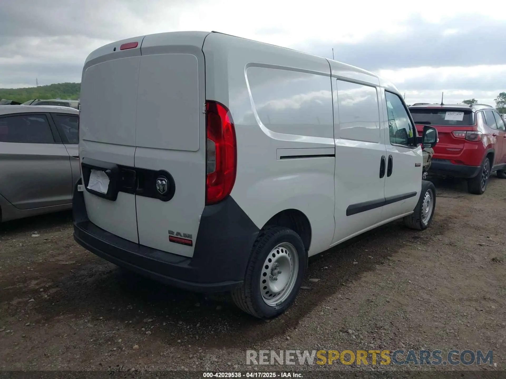 4 Photograph of a damaged car ZFBHRFAB3M6U42126 RAM PROMASTER CITY 2021