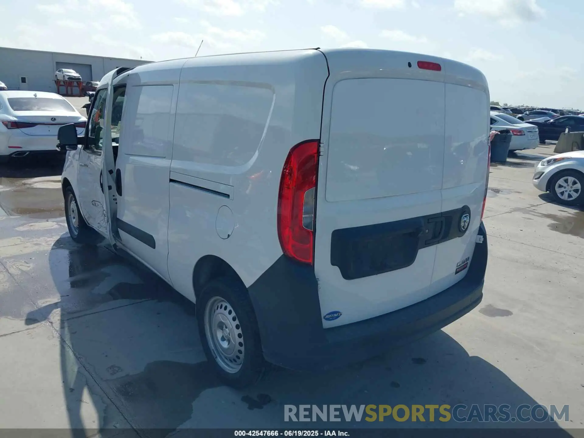 3 Photograph of a damaged car ZFBHRFAB5M6U20466 RAM PROMASTER CITY 2021
