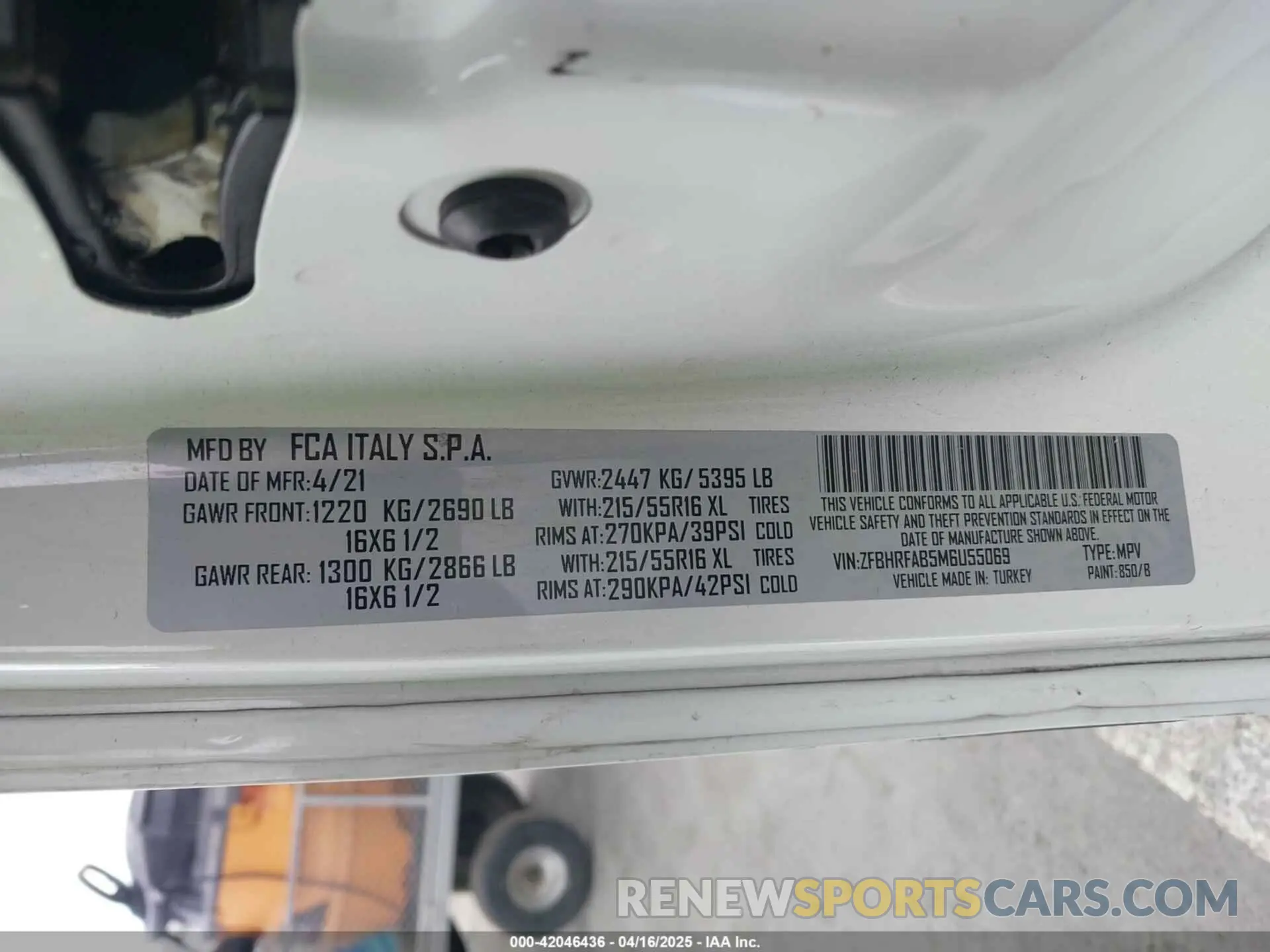 9 Photograph of a damaged car ZFBHRFAB5M6U55069 RAM PROMASTER CITY 2021