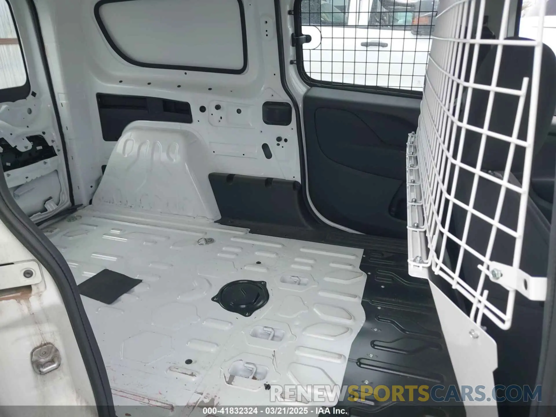 8 Photograph of a damaged car ZFBHRFAB2N6W55828 RAM PROMASTER CITY 2022