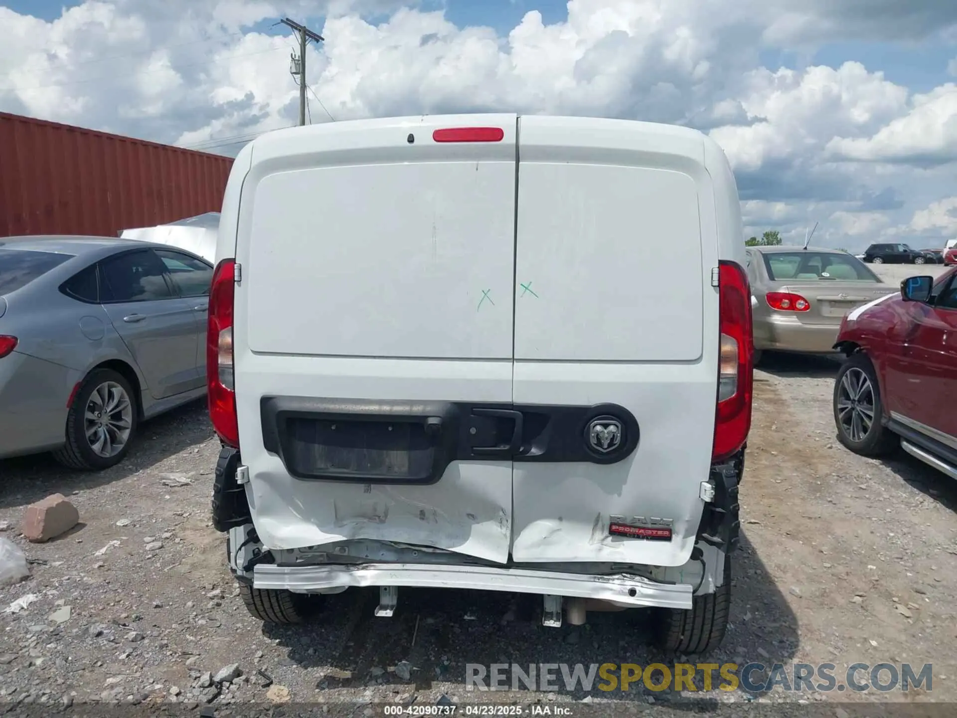 17 Photograph of a damaged car ZFBHRFAB6N6Y08467 RAM PROMASTER CITY 2022