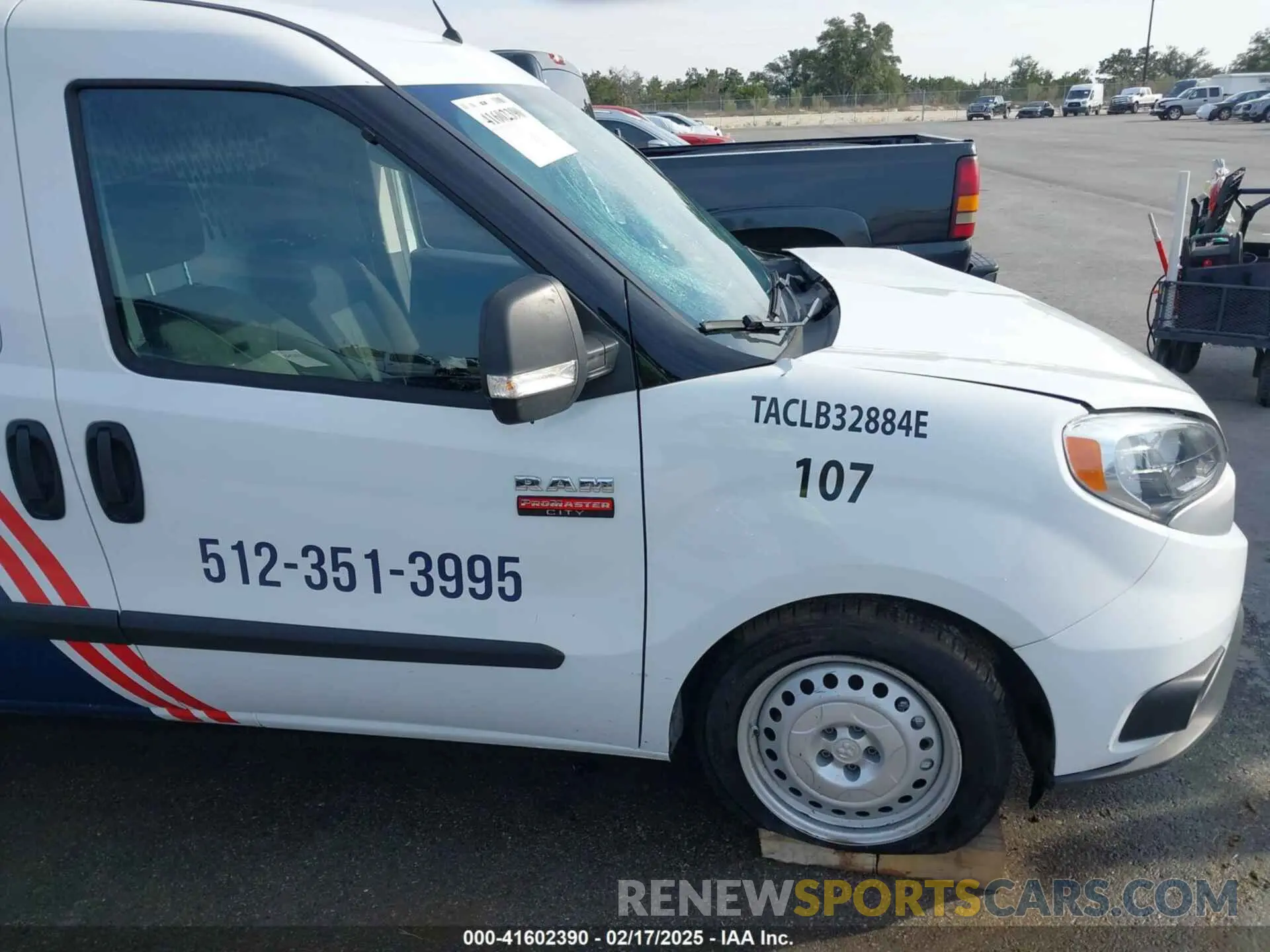 18 Photograph of a damaged car ZFBHRFAB7N6X91288 RAM PROMASTER CITY 2022