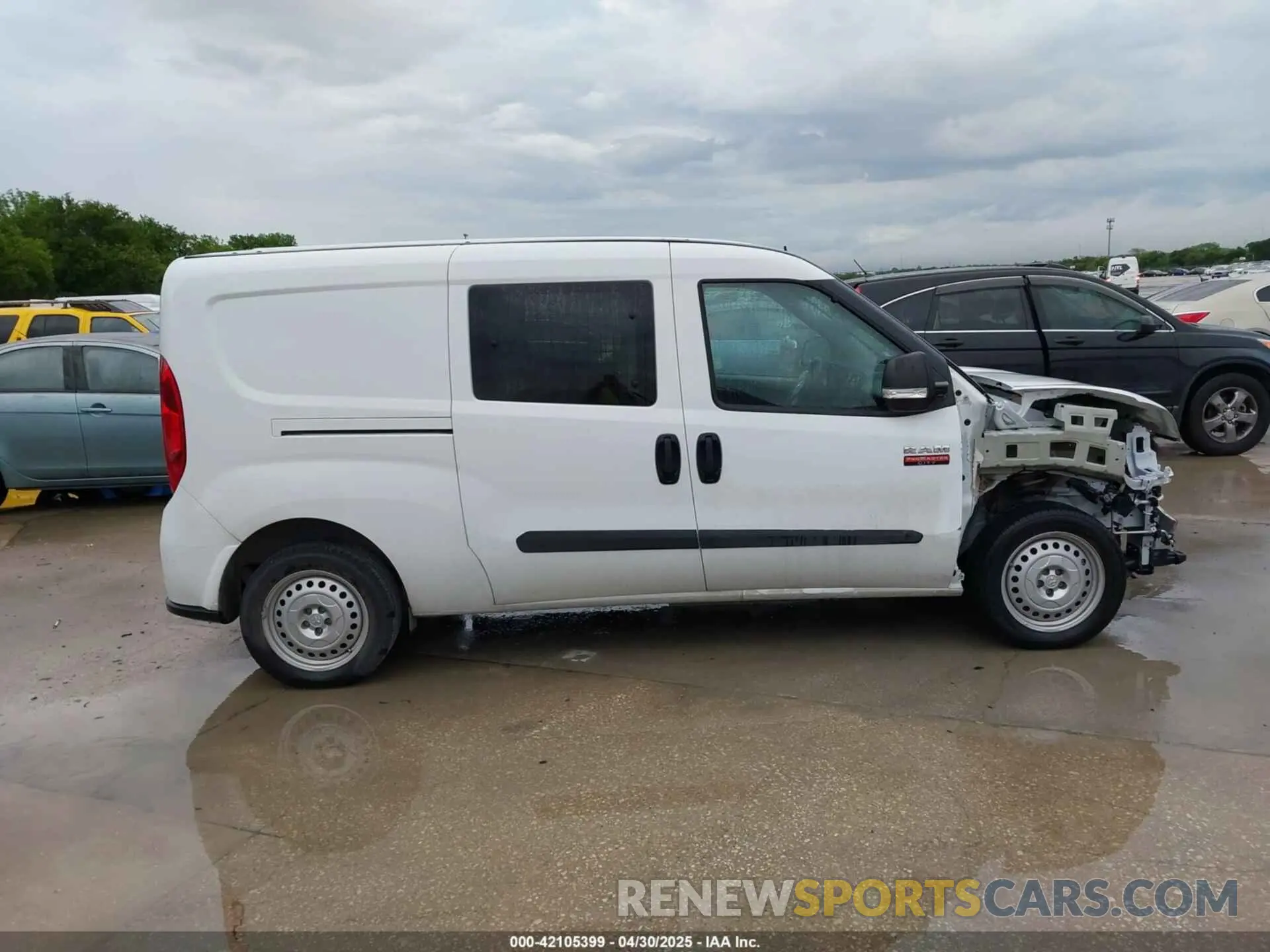 14 Photograph of a damaged car ZFBHRFAB9N6Y61258 RAM PROMASTER CITY 2022