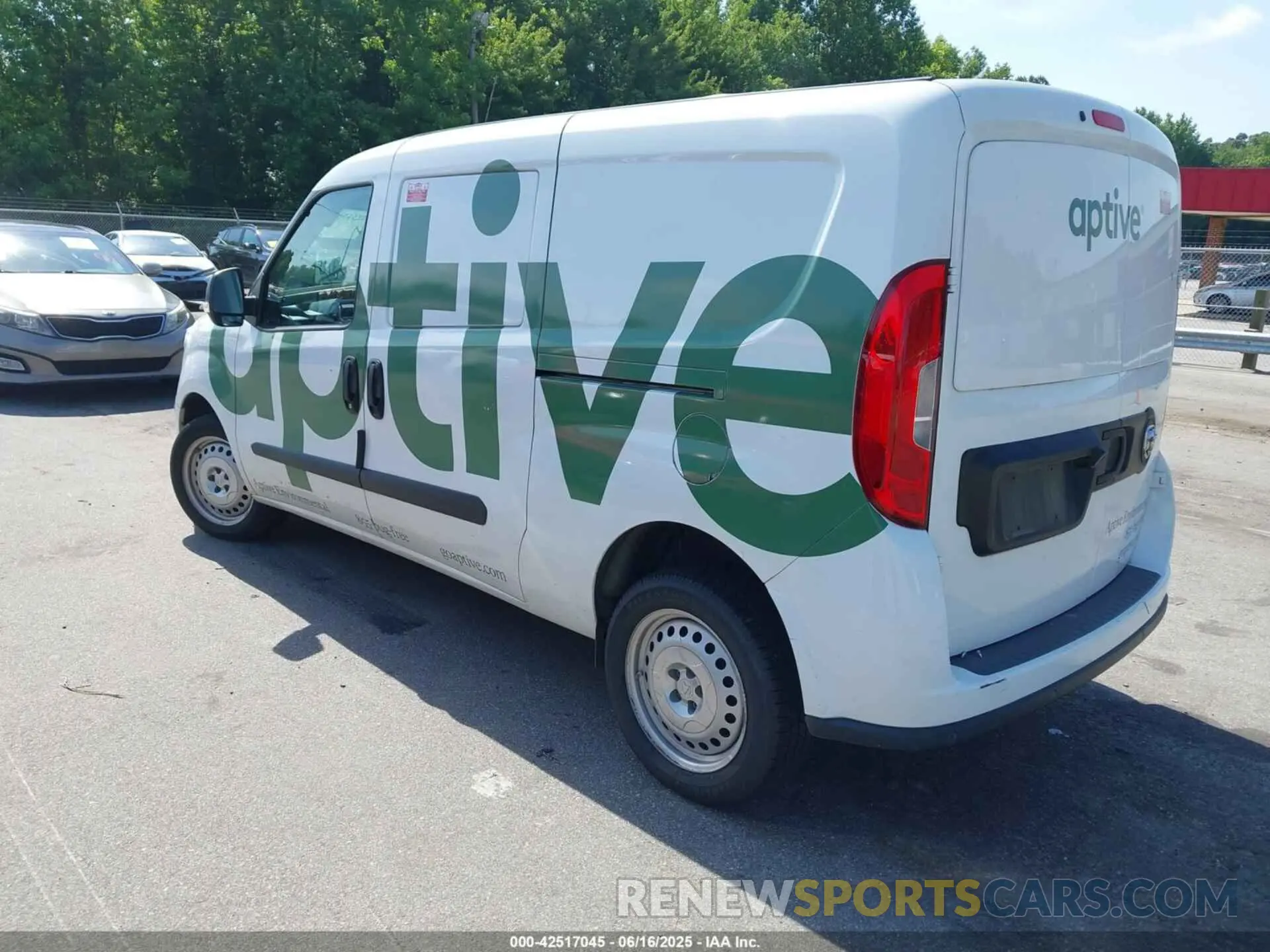 3 Photograph of a damaged car ZFBHRFABXN6W22317 RAM PROMASTER CITY 2022