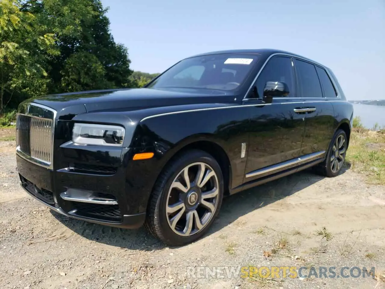 1 Photograph of a damaged car SLATV4C09NU214462 ROLLS-ROYCE CULLINAN 2022