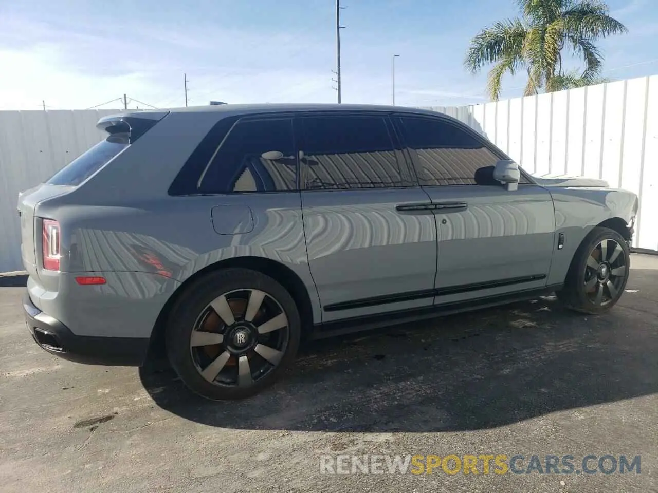 3 Фотография поврежденного автомобиля SLATV4C02PU218744 ROLLS-ROYCE CULLINAN 2023